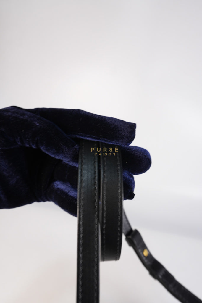 GG Marmont Camera Bag Small in Black Matelassé Leather | Purse Maison Luxury Bags Shop