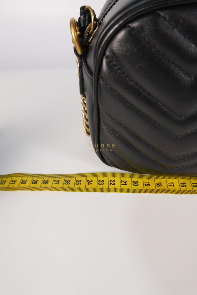 GG Marmont Camera Bag Small in Black Matelassé Leather | Purse Maison Luxury Bags Shop