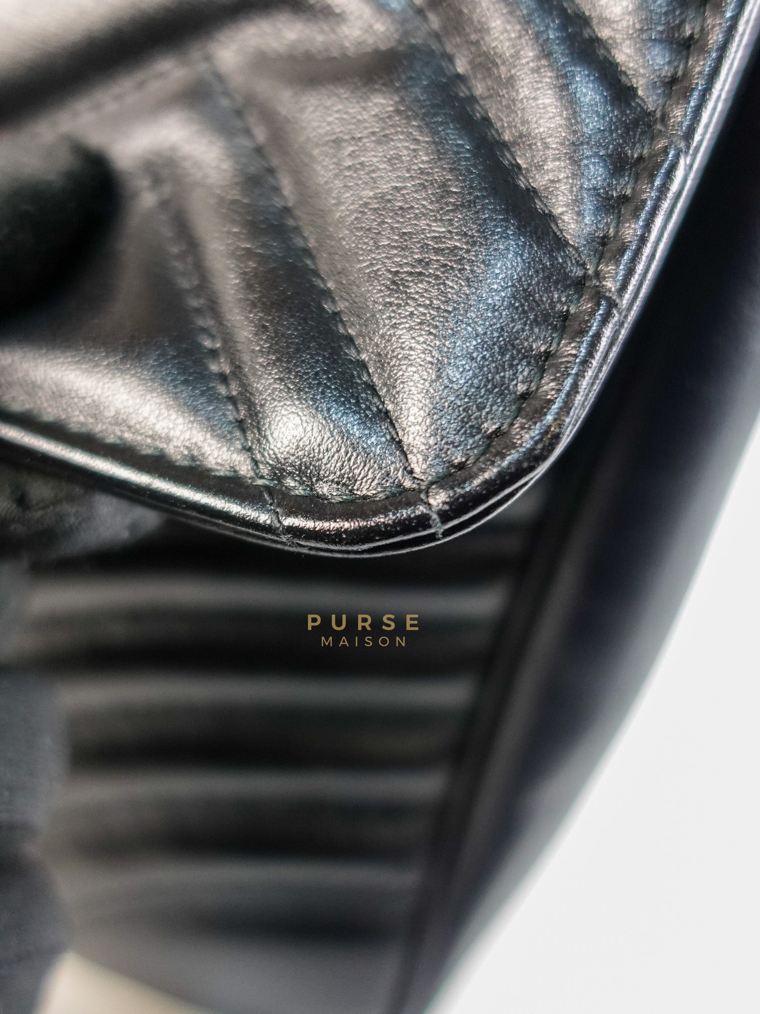 GG Marmont Flap Bag Large in Black Matelasse Leather & Aged Gold Hardware | Purse Maison Luxury Bags Shop
