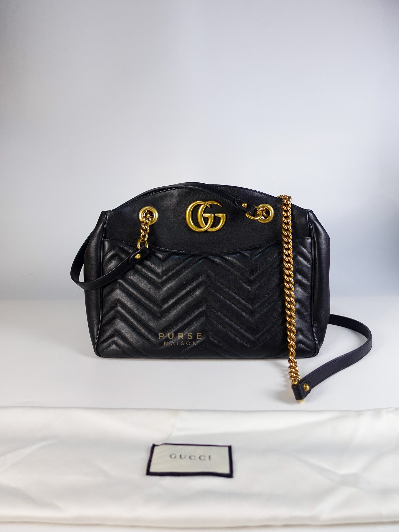 GG Marmont Matelasse Shoulder Bag Medium in Black | Purse Maison Luxury Bags Shop