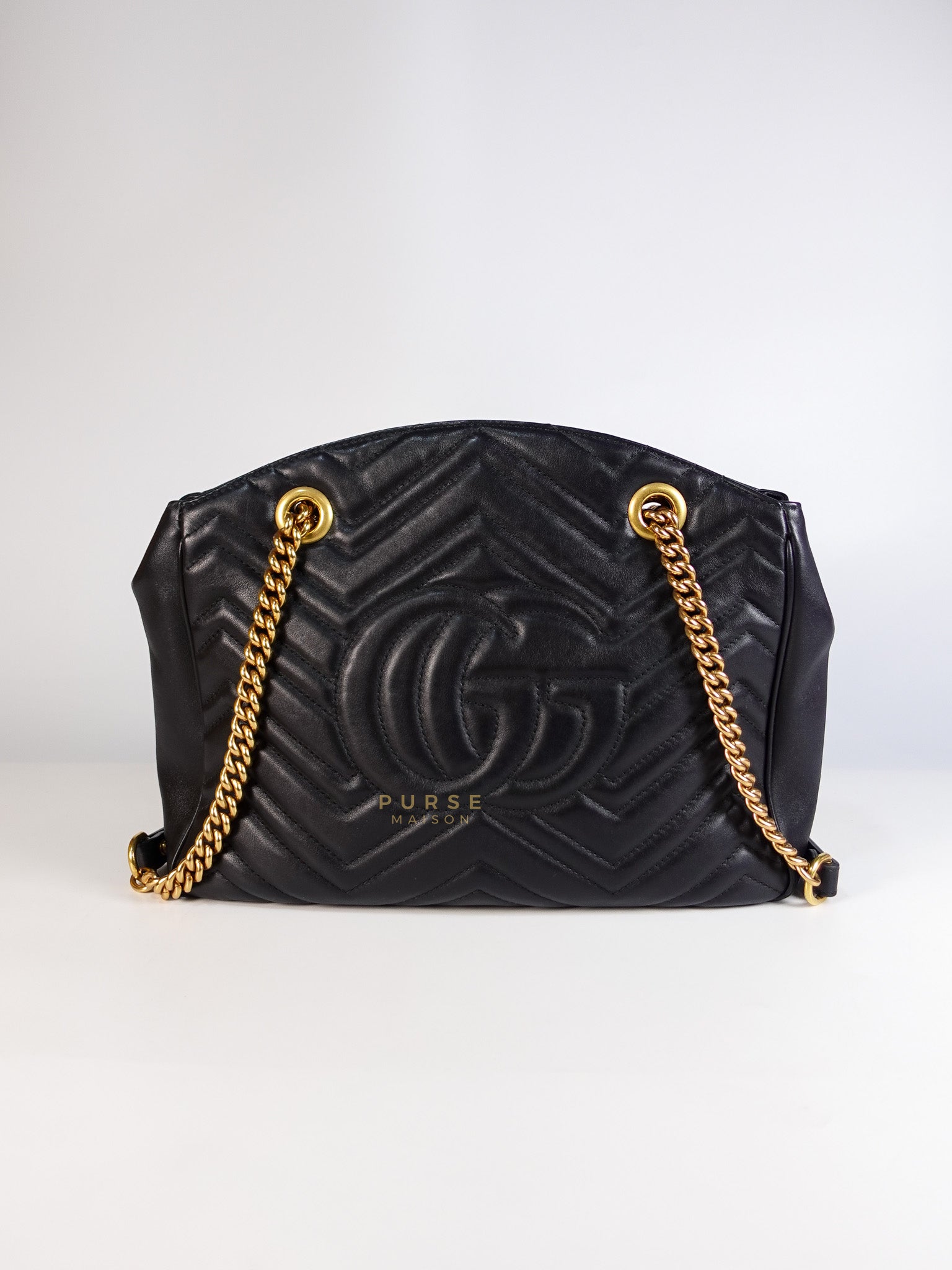 GG Marmont Matelasse Shoulder Bag Medium in Black | Purse Maison Luxury Bags Shop