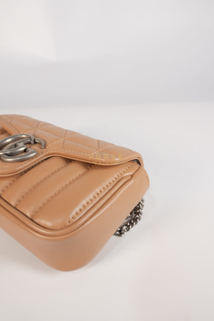 GG Marmont Super Mini Bag in Beige Matellase Leather & Ruthenium Hardware | Purse Maison Luxury Bags Shop