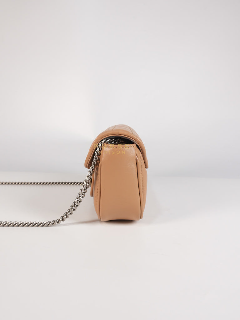 GG Marmont Super Mini Bag in Beige Matellase Leather & Ruthenium Hardware | Purse Maison Luxury Bags Shop