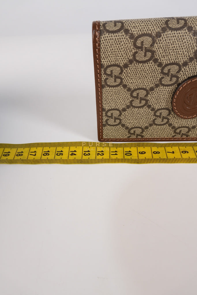 GG Retro Interlocking G Bi-Fold Card Holder in Supreme Monogram | Purse Maison Luxury Bags Shop