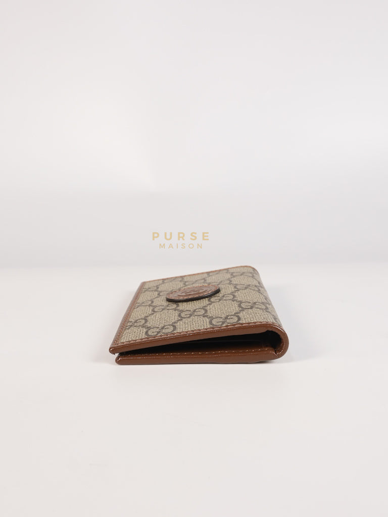 GG Retro Interlocking G Bi-Fold Card Holder in Supreme Monogram | Purse Maison Luxury Bags Shop