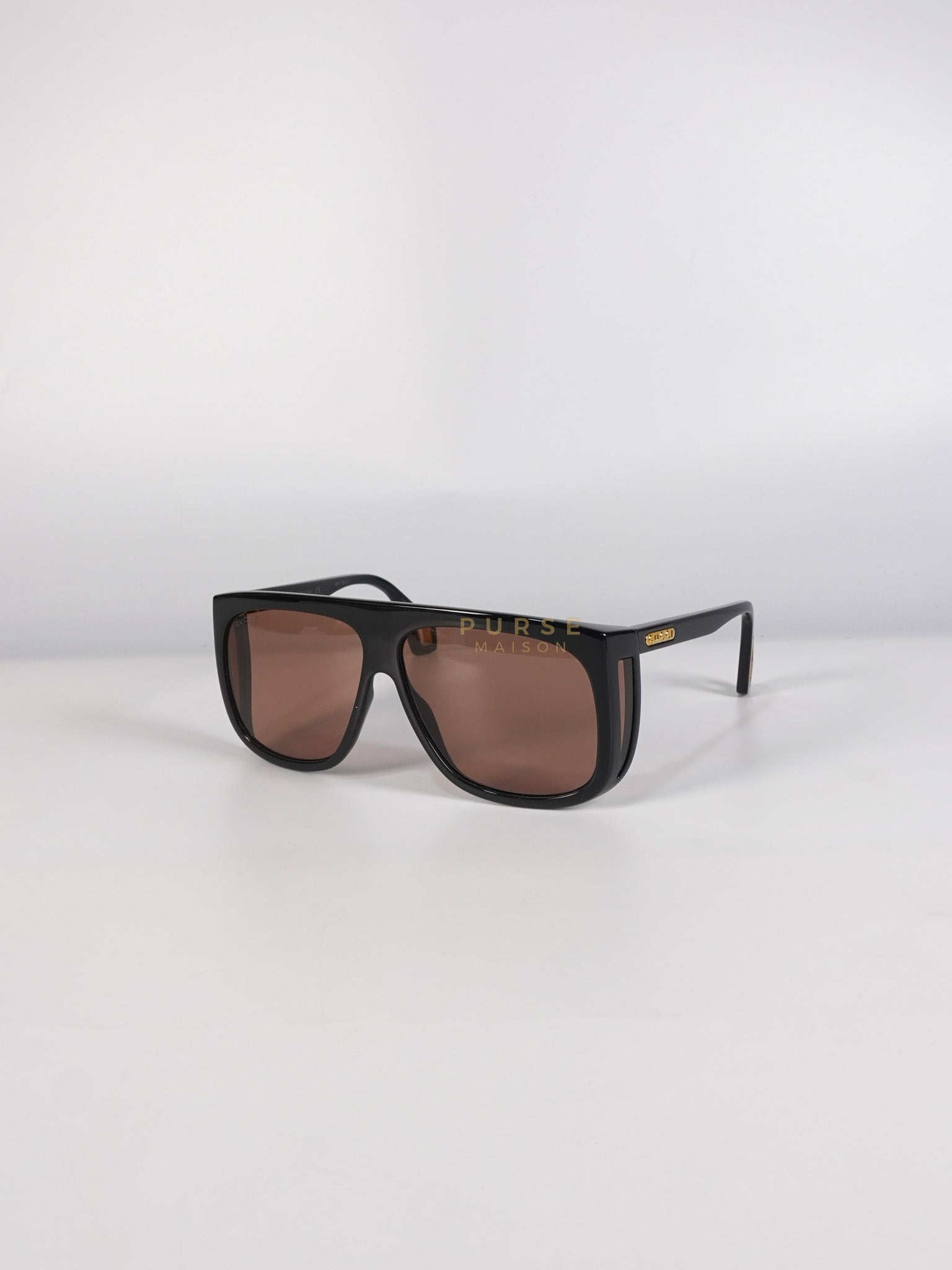 GG0467S Sunglasses in Black/Maroon | Purse Maison Luxury Bags Shop