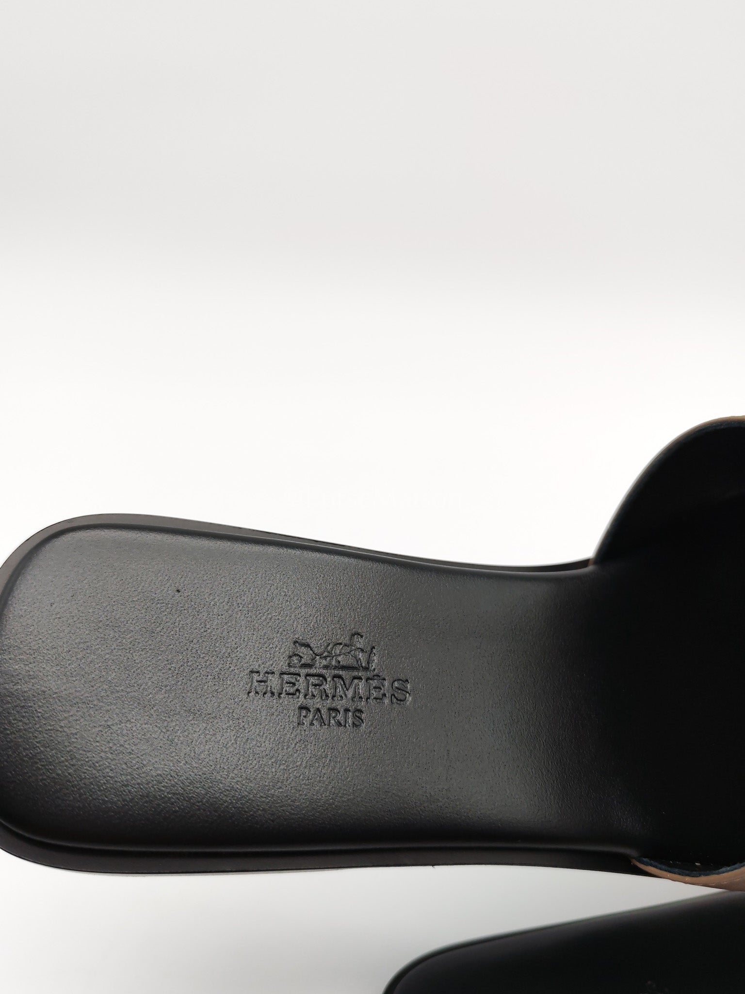 Giulia Sandals in Taupe Calfskin Leather Palladium Hardware Size 39 EU(25 cm) | Purse Maison Luxury Bags Shop