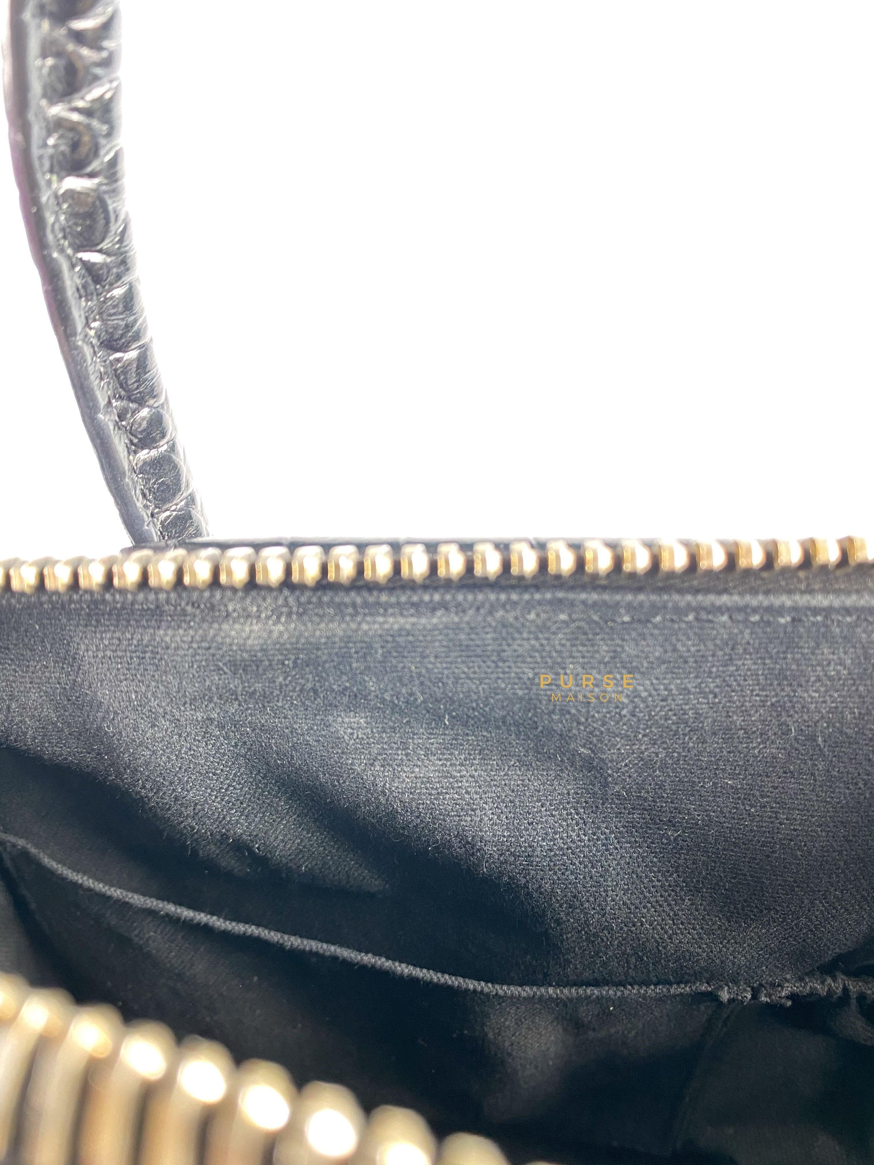 Givenchy Antigona Small in Crocodile Embossed Calfskin Leather Black | Purse Maison Luxury Bags Shop