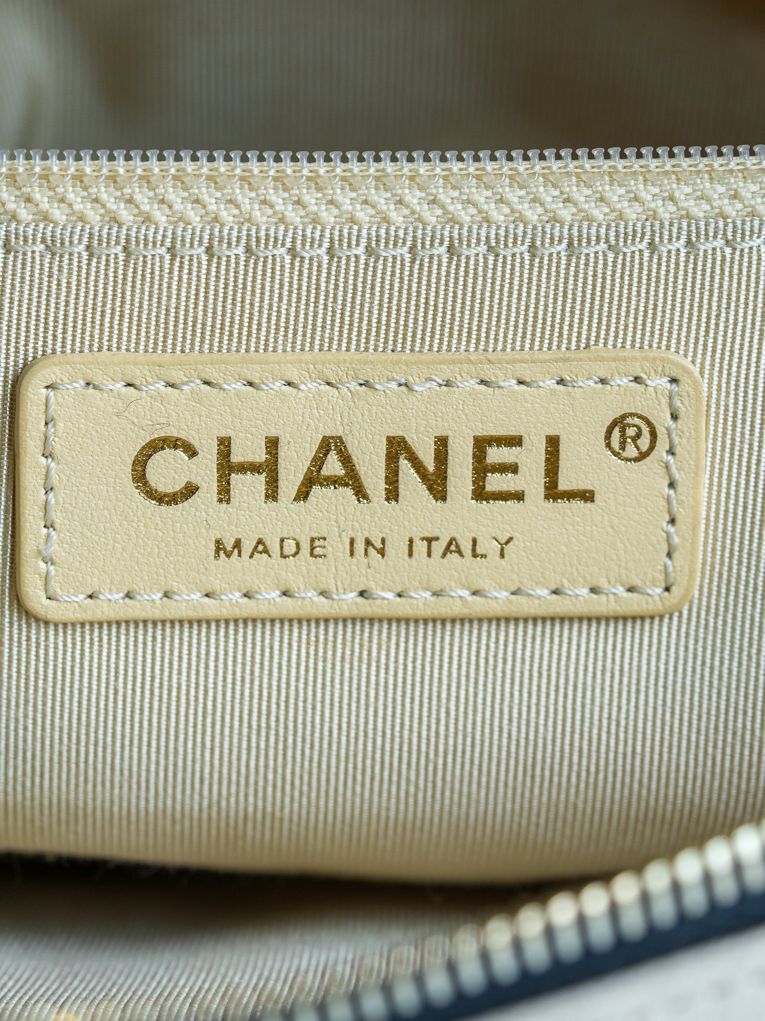 Goatskin Quilted Tri-Color Medium In & Out Camera Case Beige/White/Black (Series 29) | Purse Maison Luxury Bags Shop