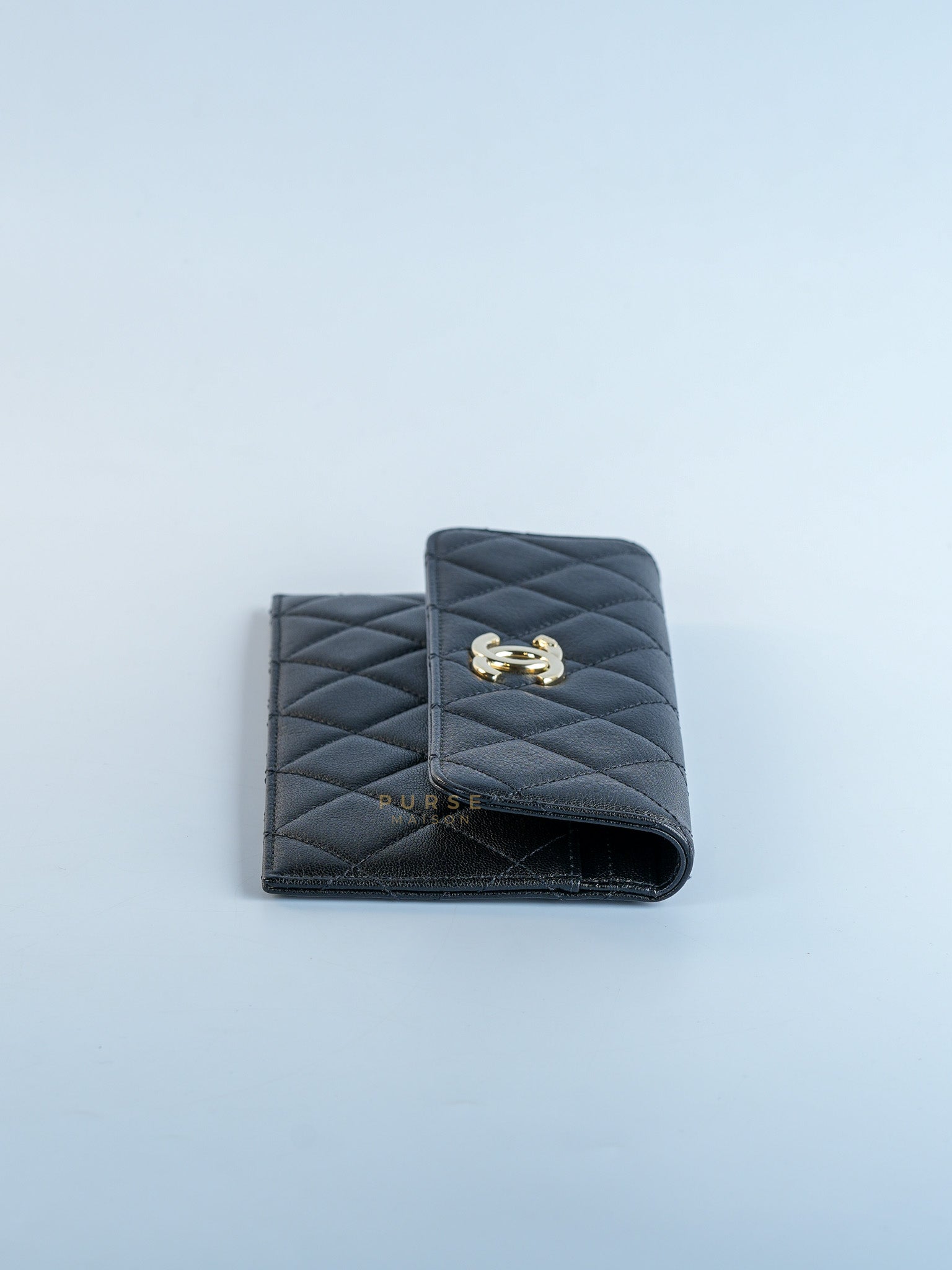 Goatskin Quilted Tri-Color Medium In & Out Camera Case Beige/White/Black (Series 29) | Purse Maison Luxury Bags Shop