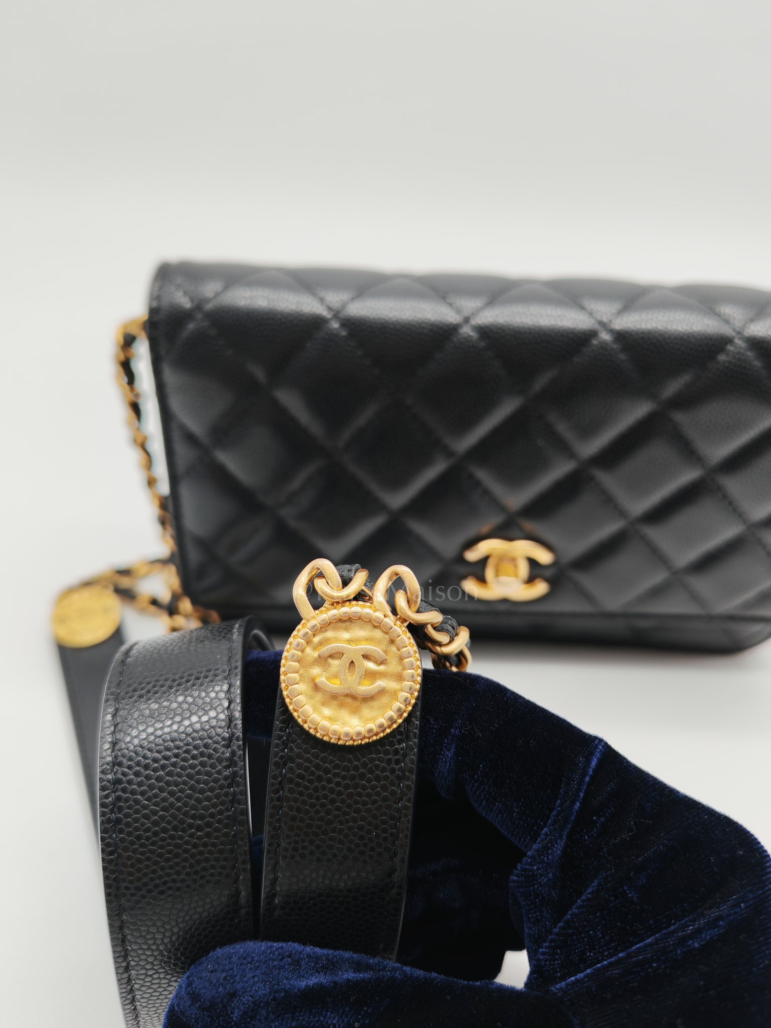 Gold Coin Wallet On Chain(WOC) Black Caviar Leather Aged Gold Hardware (Microchip) | Purse Maison Luxury Bags Shop