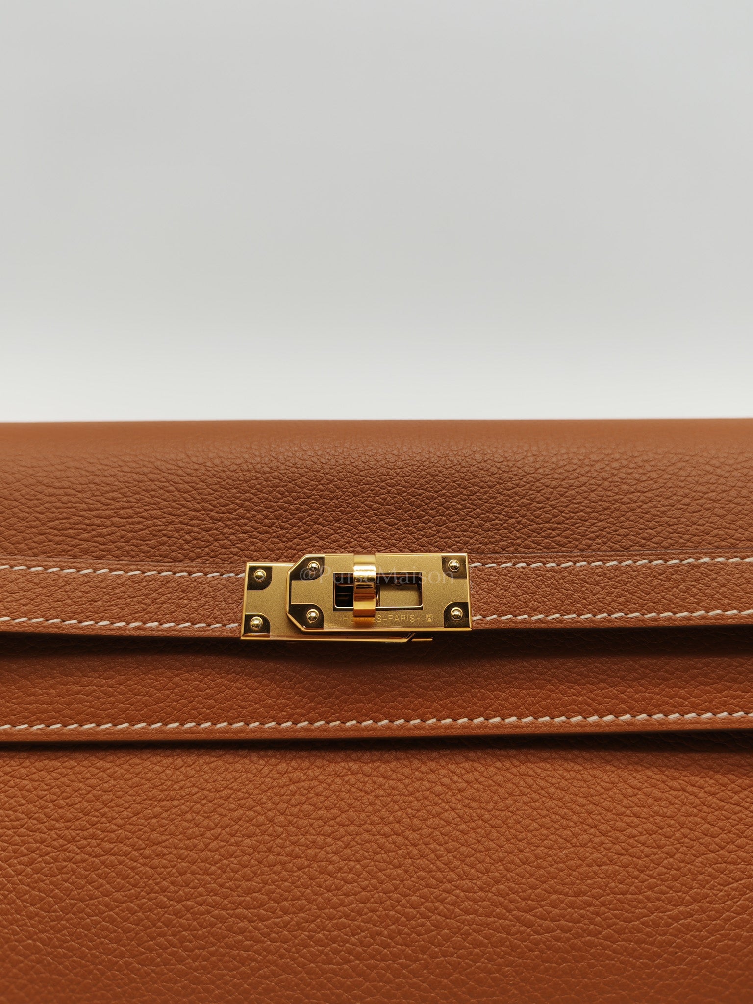 Kelly To Go Dual Strap in Gold Evercolor Leather & Gold Hardware Stamp B(2023)