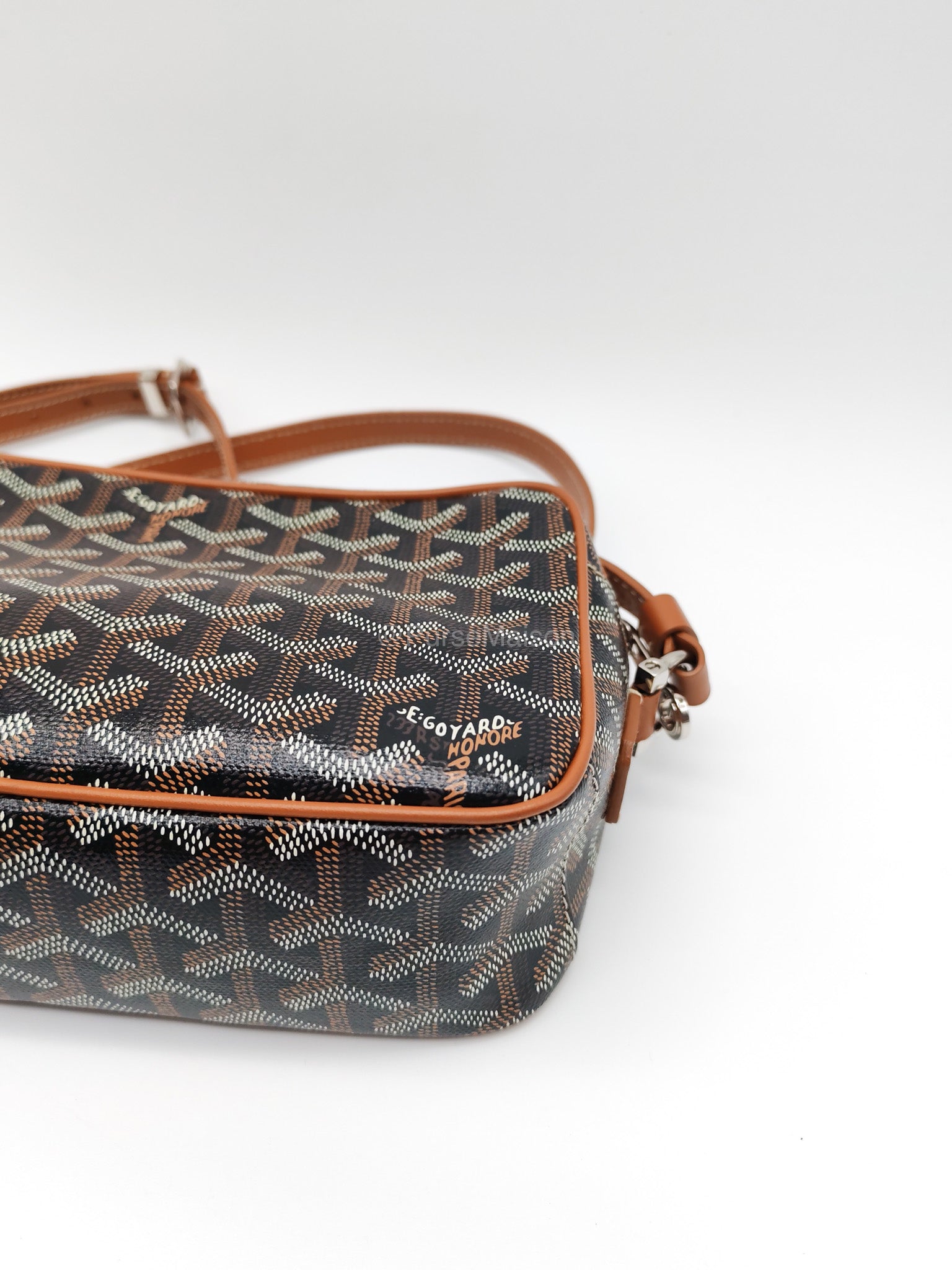 Goyard Cap Vert PM in Black/Tan Goyardine Canvas | Purse Maison Luxury Bags Shop