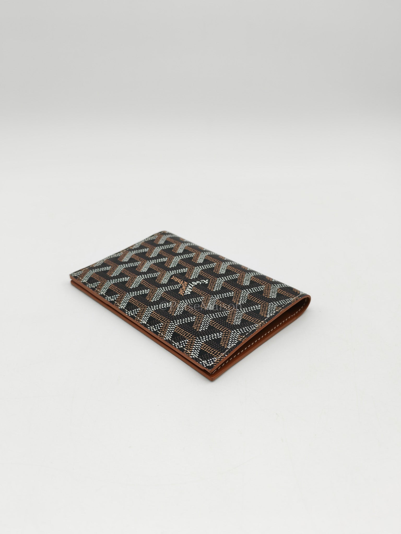 Goyard Passport Holder in Tan Goyadine Canvas | Purse Maison Luxury Bags Shop