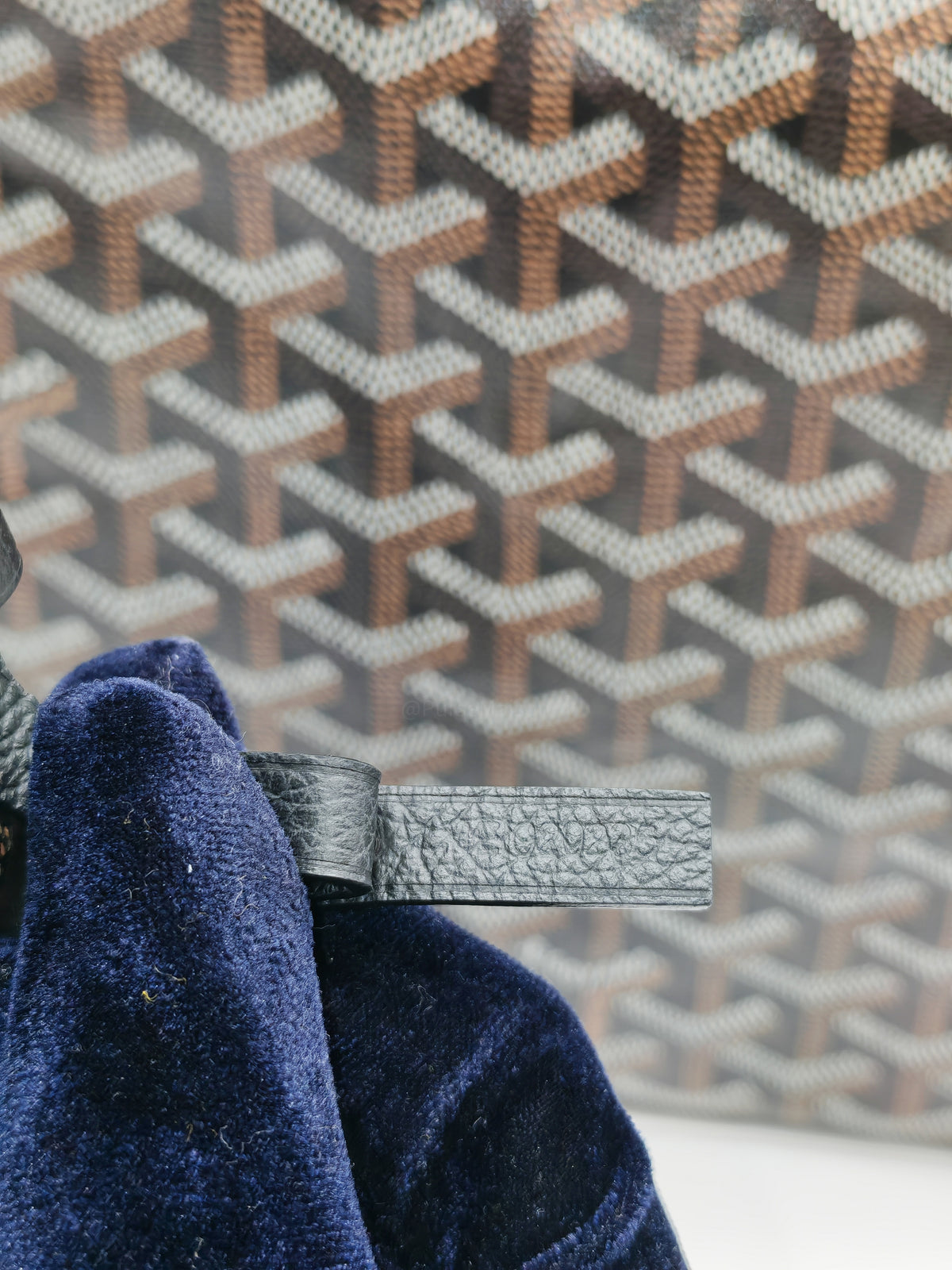 Goyard Saint Louis PM in Black/Noir Goyardine Canvas | Purse Maison Luxury Bags Shop