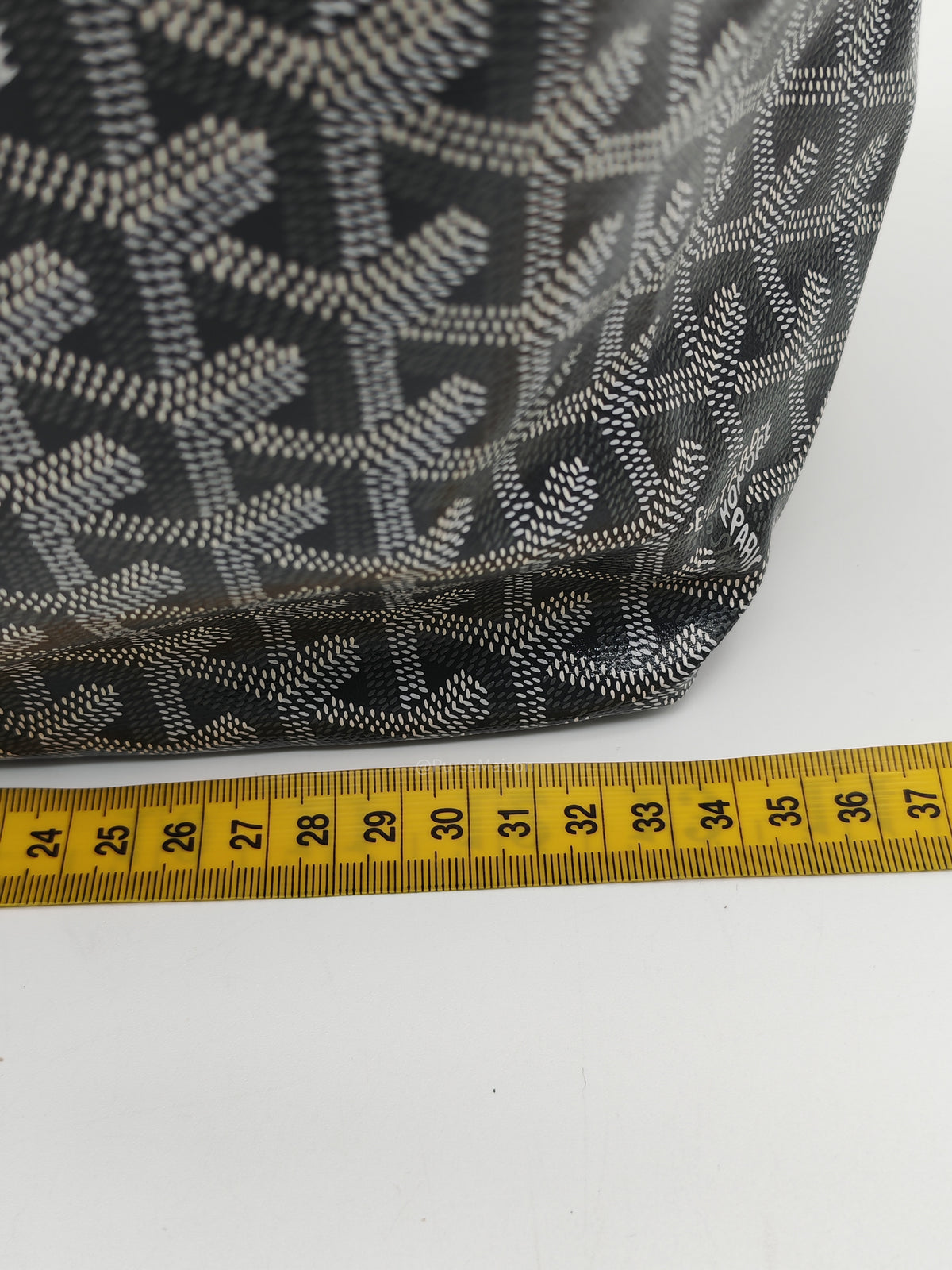 Goyard Saint Louis PM Tote Bag in Gris/Grey Goyardine Canvas with Croc Universel Clip Charm | Purse Maison Luxury Bags Shop