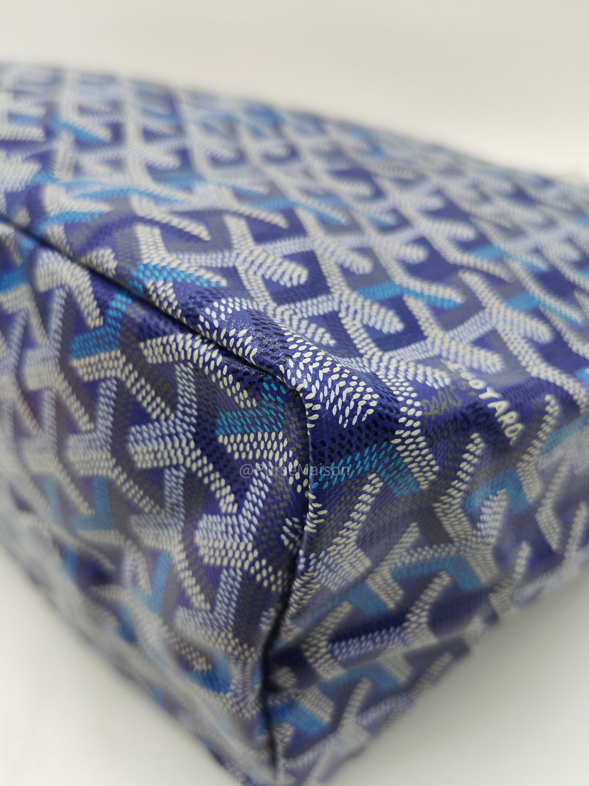 Goyard Saint Louis PM Tote Bag in Multicolored Blueberry Purple Canvas Limited Edition with Croc Universel Clip Charm | Purse Maison Luxury Bags Shop