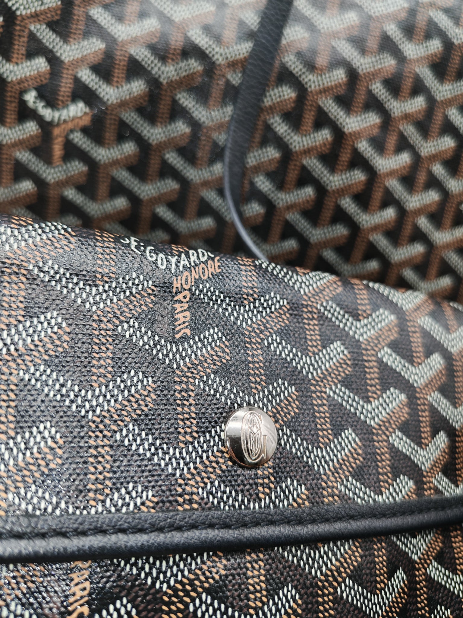 Saint Louis Tote Bag PM in Black Goyardine Canvas | Purse Maison Luxury Bags Shop