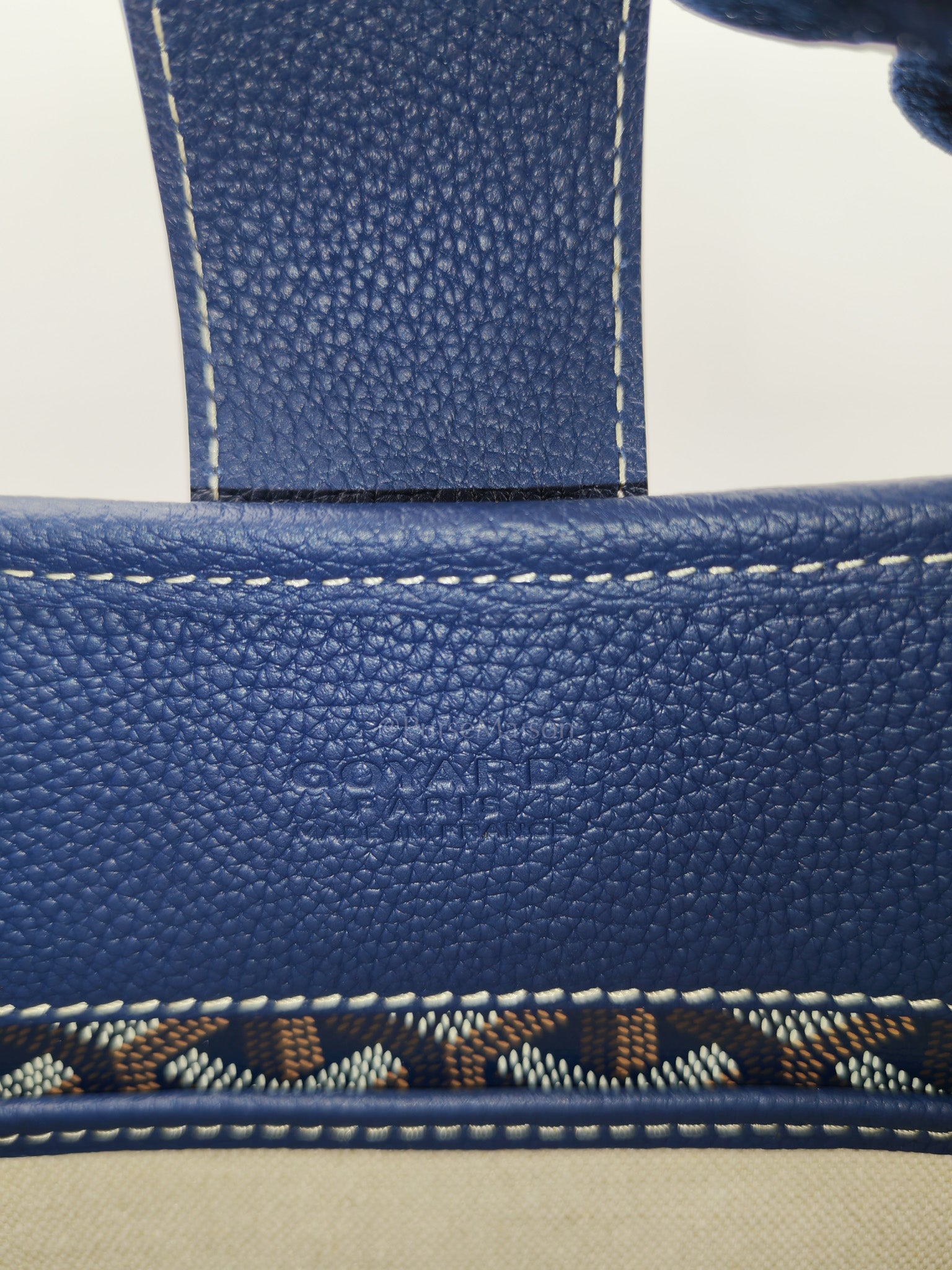 Sac Musette Crossbody Bag Pm in Navy Blue Goyardine Canvas