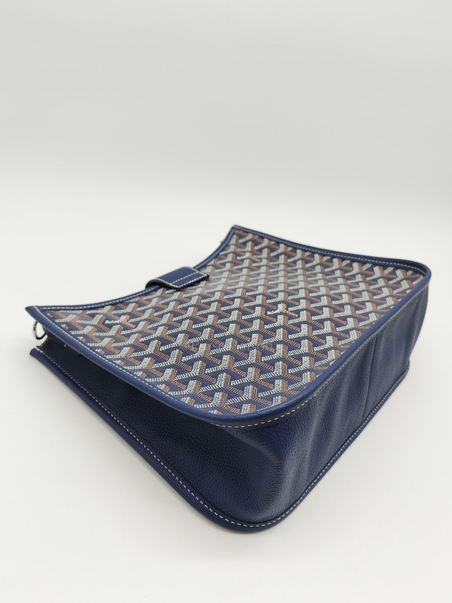 Sac Musette Crossbody Bag Pm in Navy Blue Goyardine Canvas