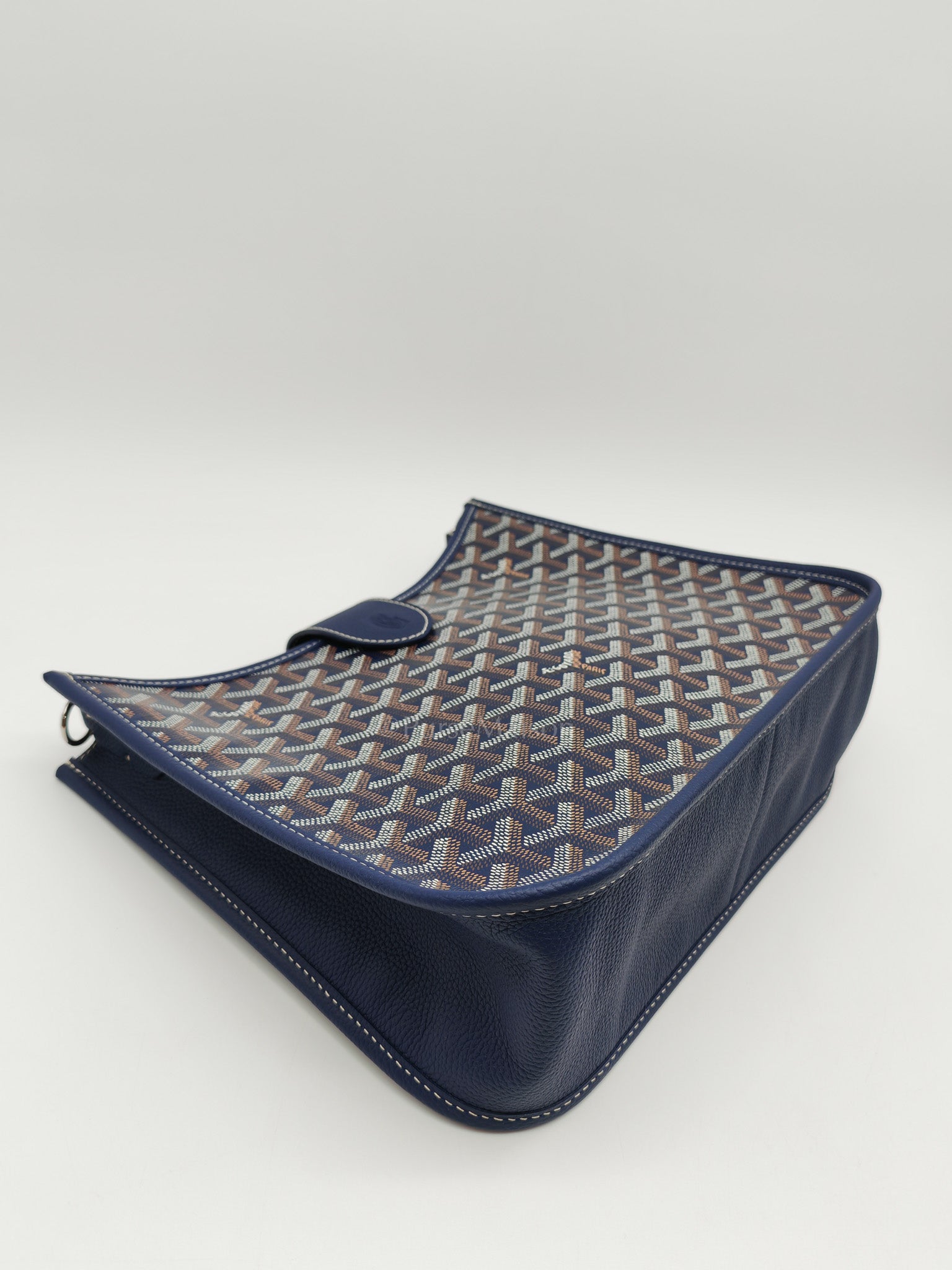 Sac Musette Crossbody Bag Pm in Navy Blue Goyardine Canvas