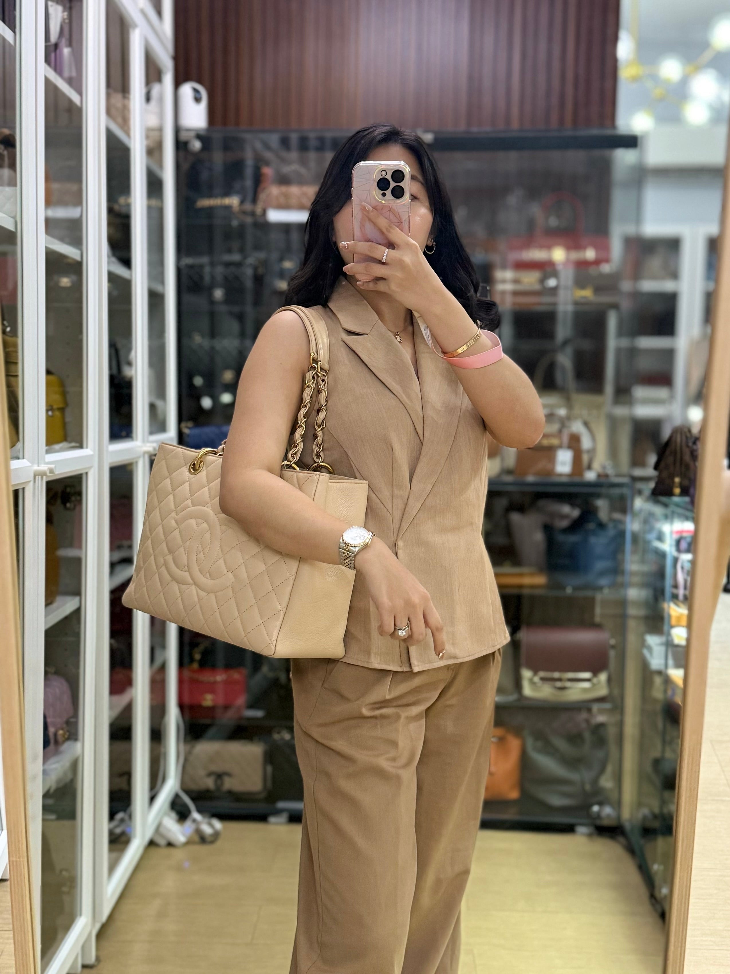 Grand Shopping Tote Bag (GST) in Beige Quilted Caviar Leather Gold Hardware Series 17 | Purse Maison Luxury Bags Shop