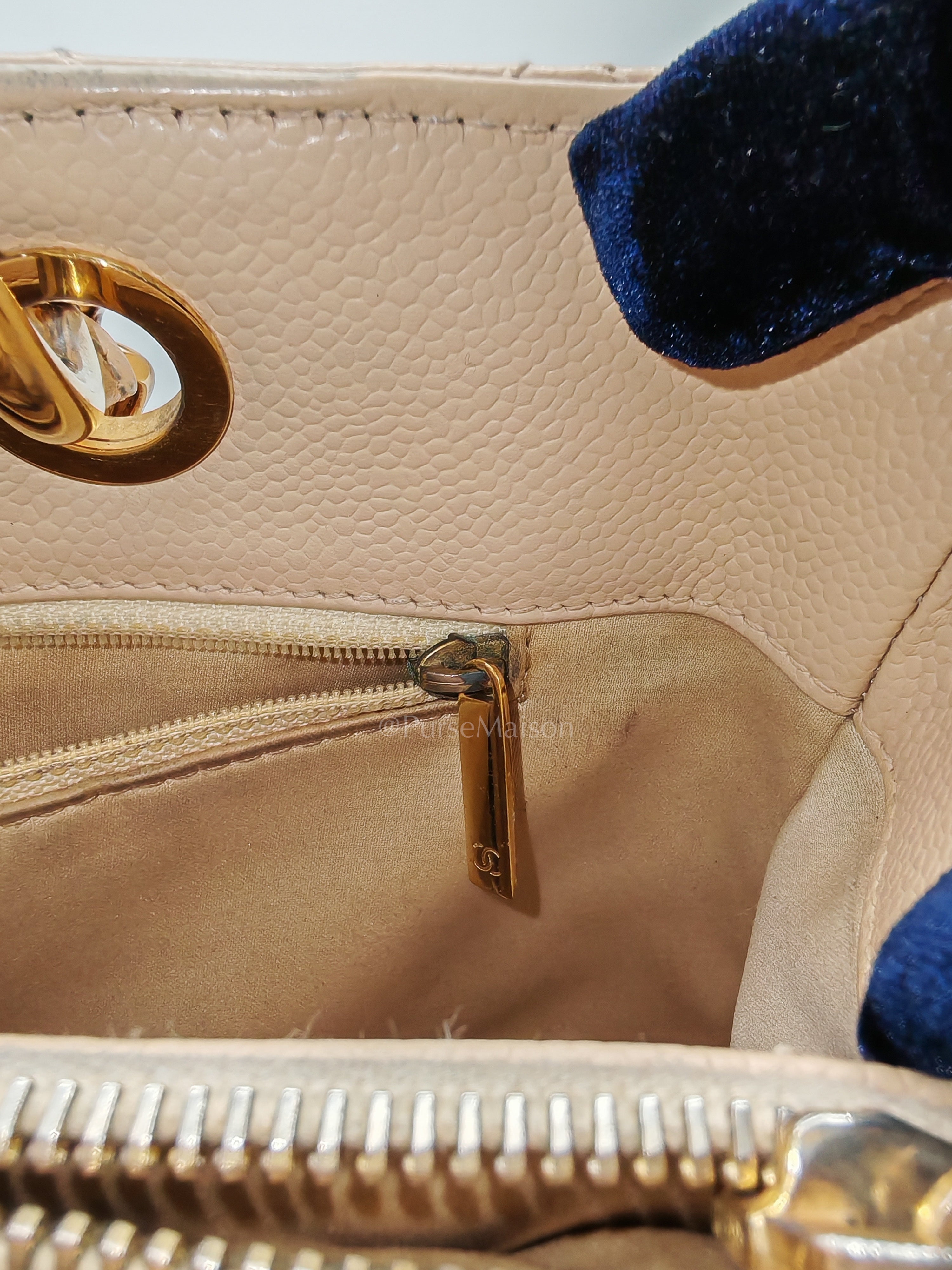Grand Shopping Tote (GST) In Beige Clair Quilted Caviar Leather Series 16 | Purse Maison Luxury Bags Shop