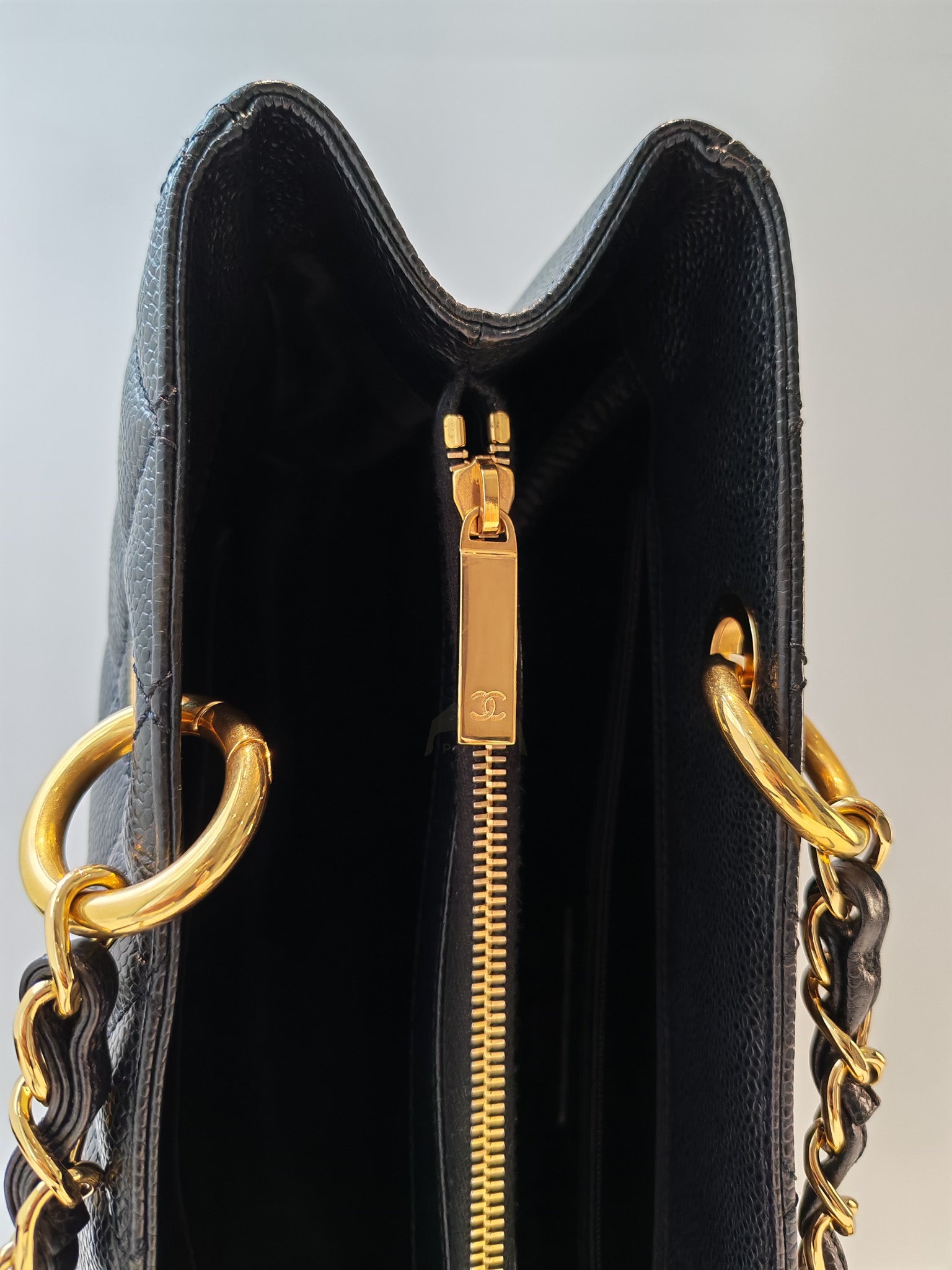 Grand Shopping Tote (GST) in Black Caviar Leather and Gold Hardware Series 18/13 | Purse Maison Luxury Bags Shop