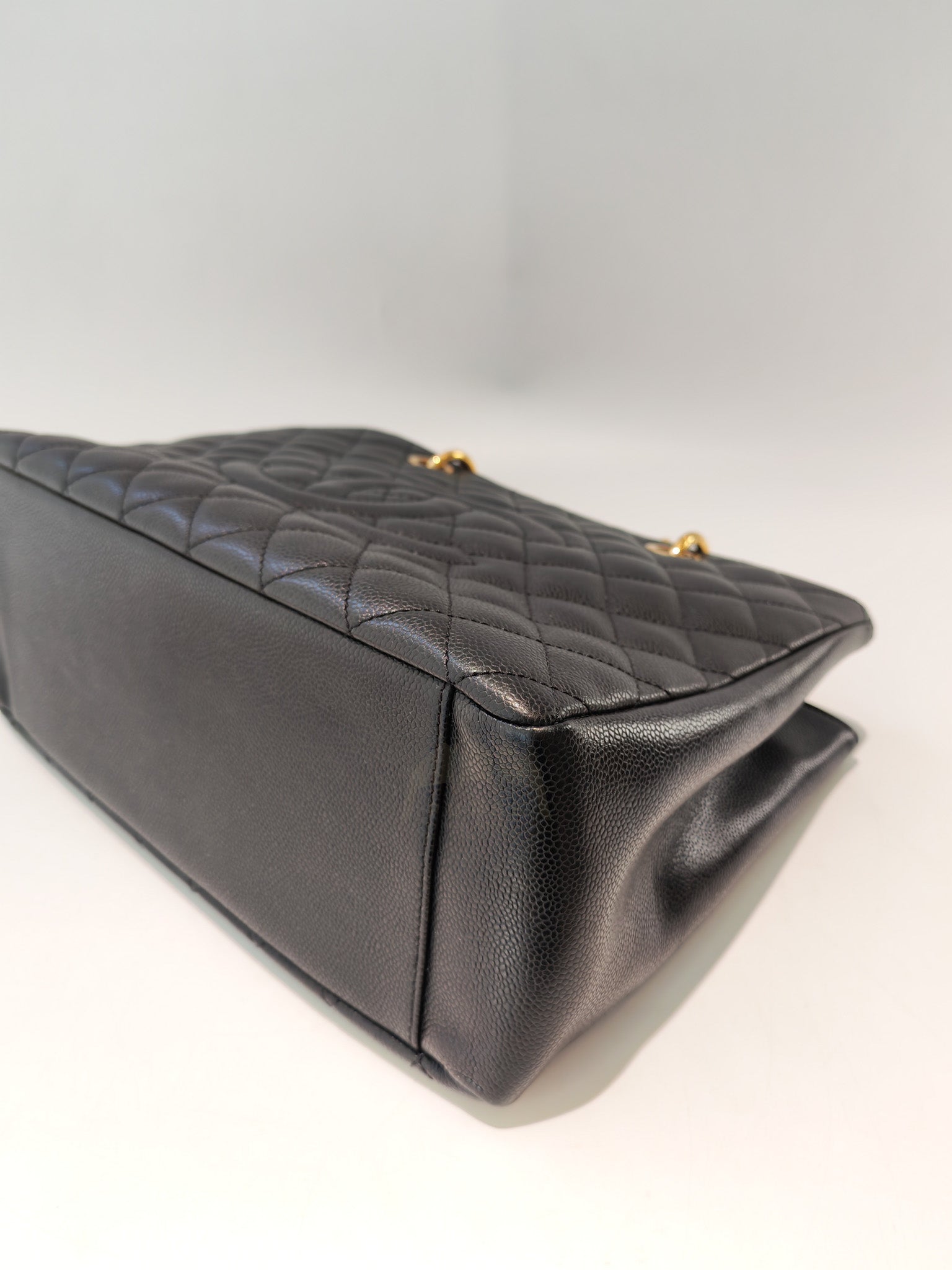 Grand Shopping Tote (GST) in Black Caviar Leather and Gold Hardware Series 19/63 | Purse Maison Luxury Bags Shop