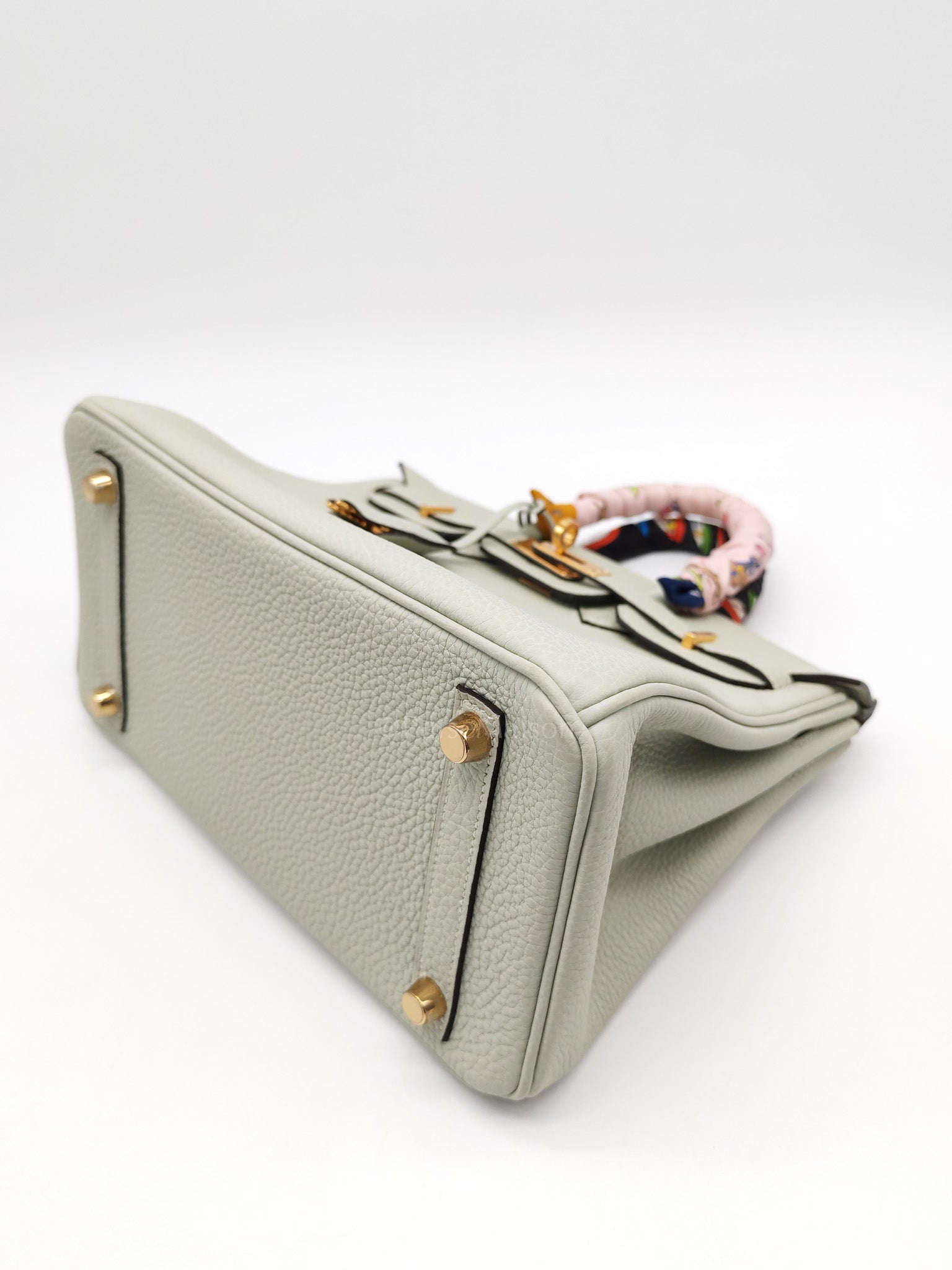 Birkin 25 Retourne in Gris Neve Togo Leather & Gold Hardware Stamp B(2023) with Free Twilly