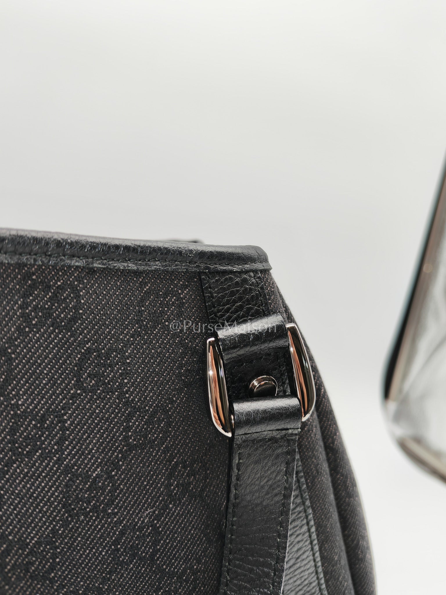 Gucci Abbey D-Ring Shoulder Bag in Black GG Supreme Denim Canvas | Purse Maison Luxury Bags Shop