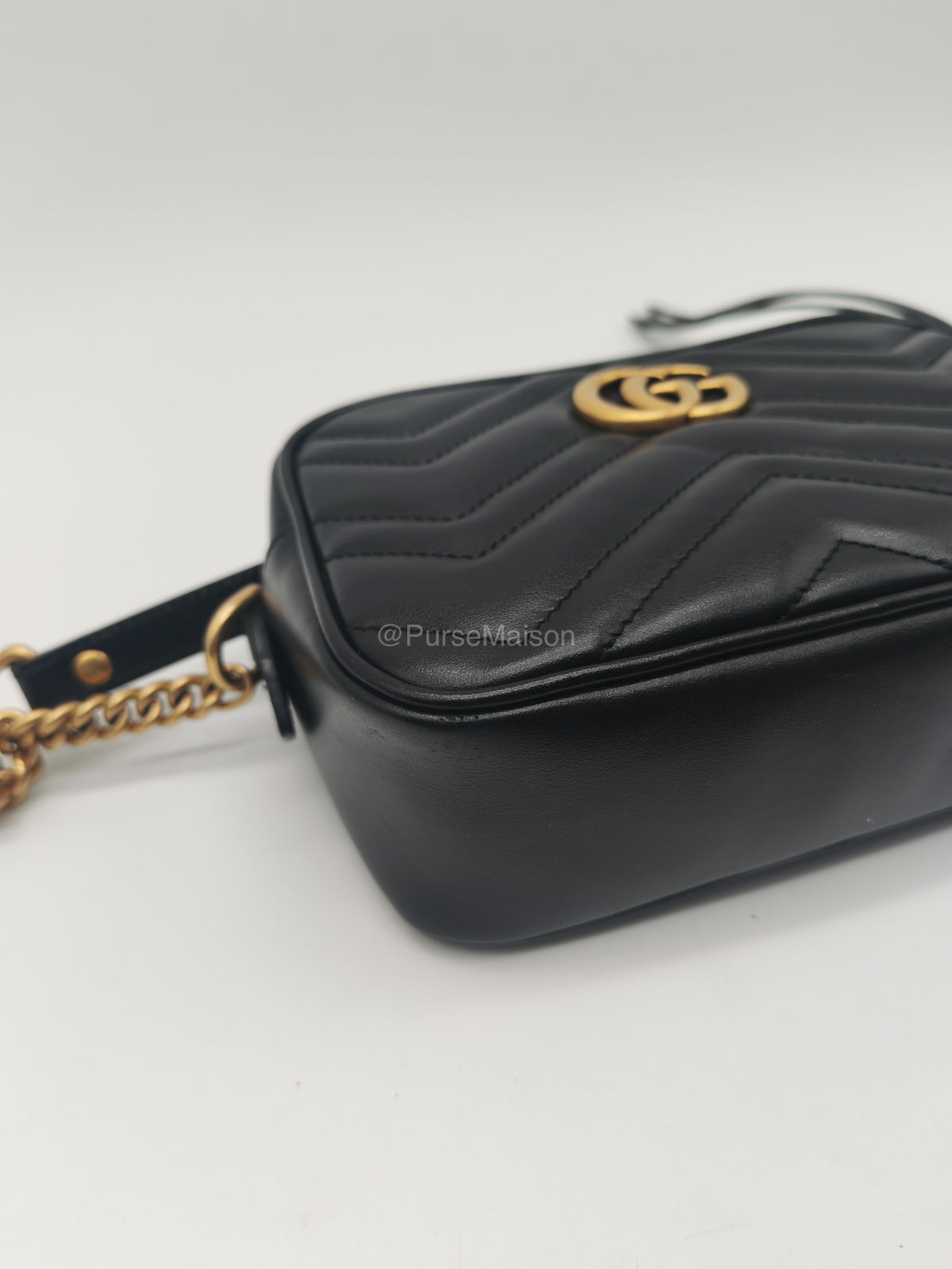 Gucci GG Marmont Camera Bag in Matelasse Leather Crossbody Bag | Purse Maison Luxury Bags Shop