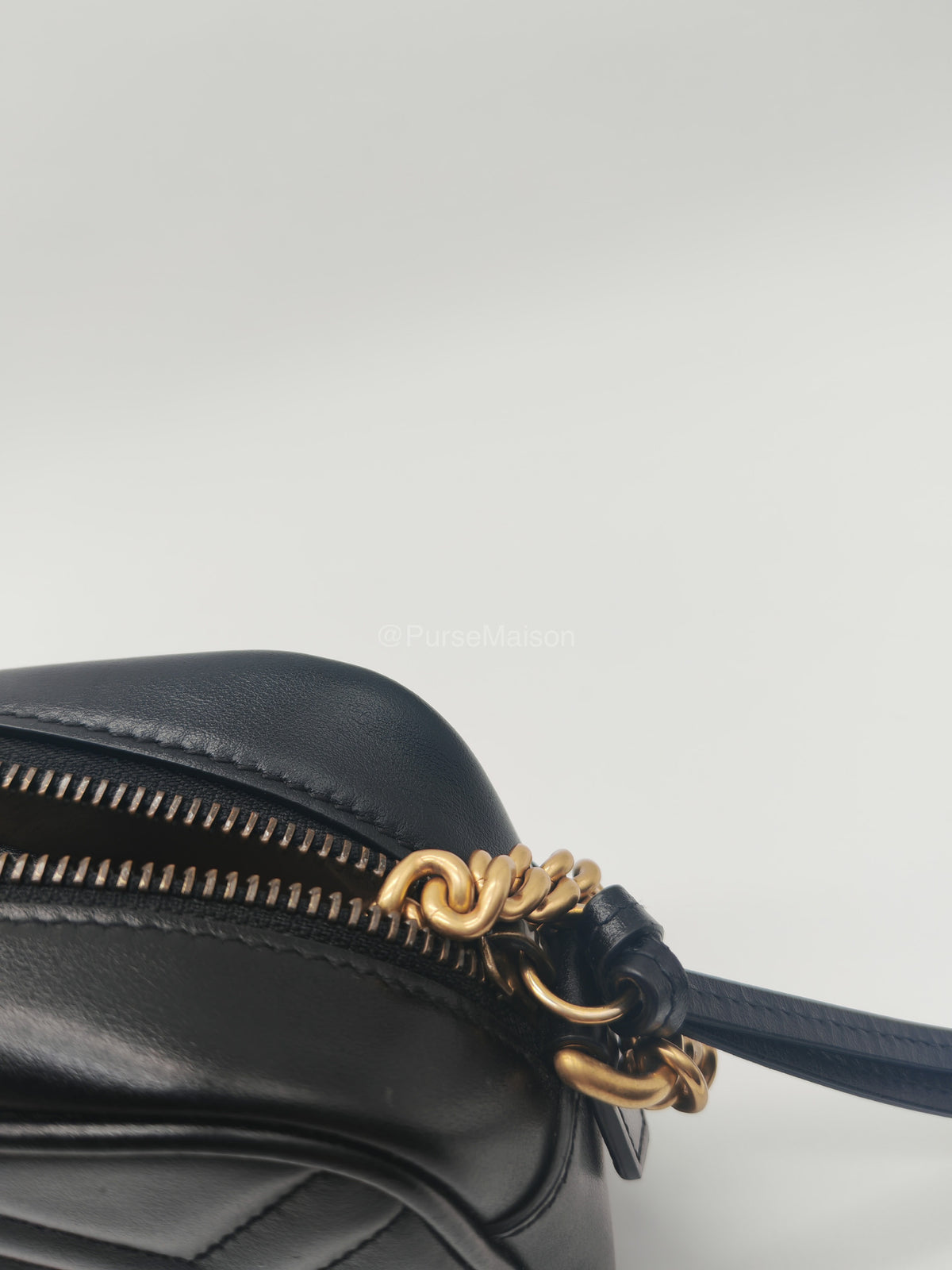 Gucci GG Marmont Camera Bag in Matelasse Leather Crossbody Bag | Purse Maison Luxury Bags Shop