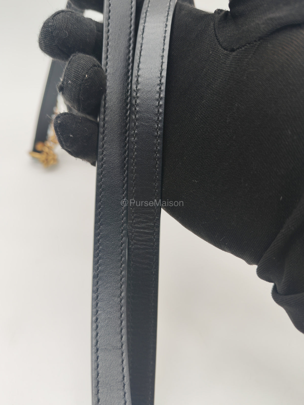 Gucci GG Marmont Camera Bag in Matelasse Leather Crossbody Bag | Purse Maison Luxury Bags Shop