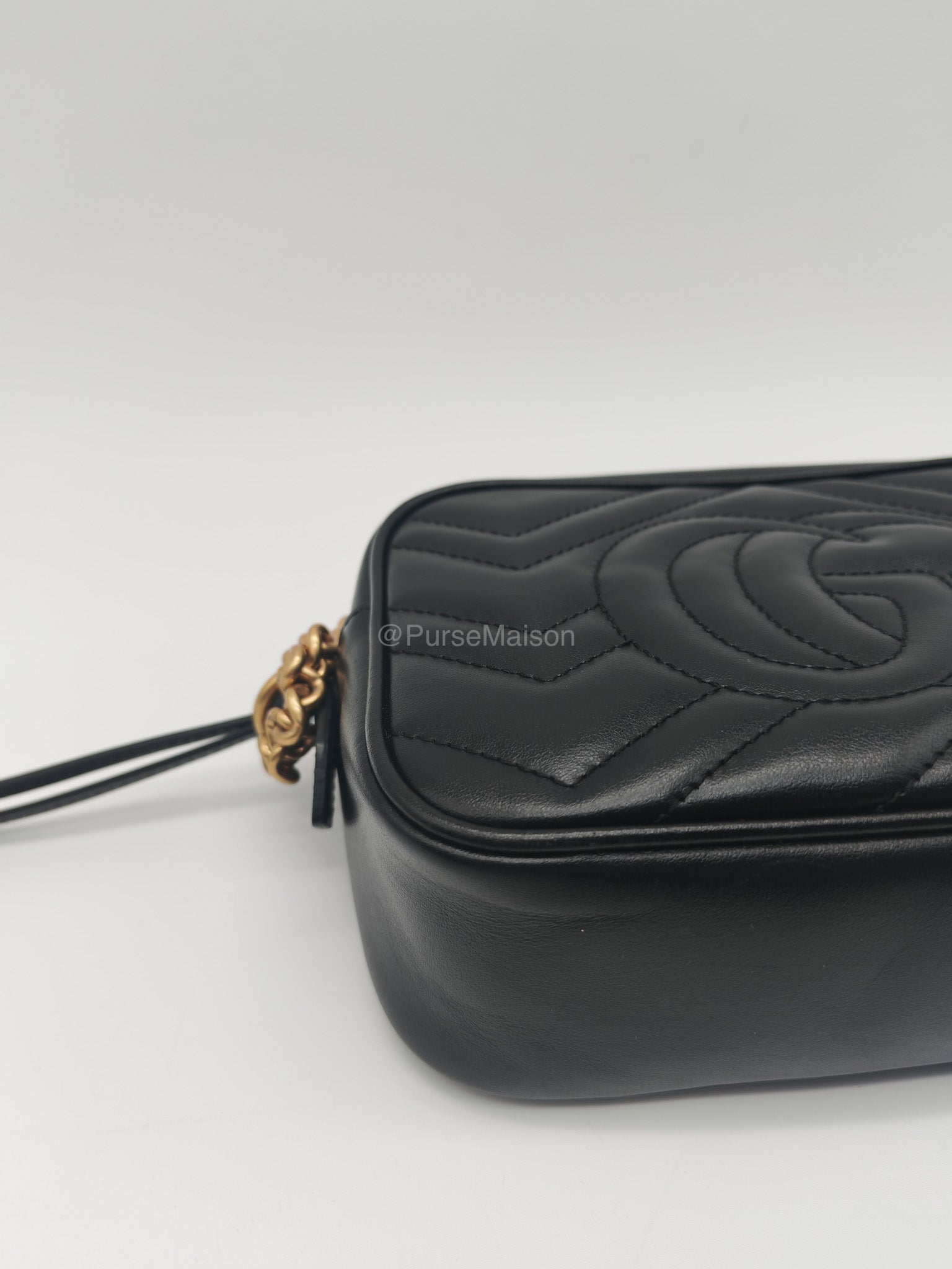 Gucci GG Marmont Camera Bag in Matelasse Leather Crossbody Bag | Purse Maison Luxury Bags Shop