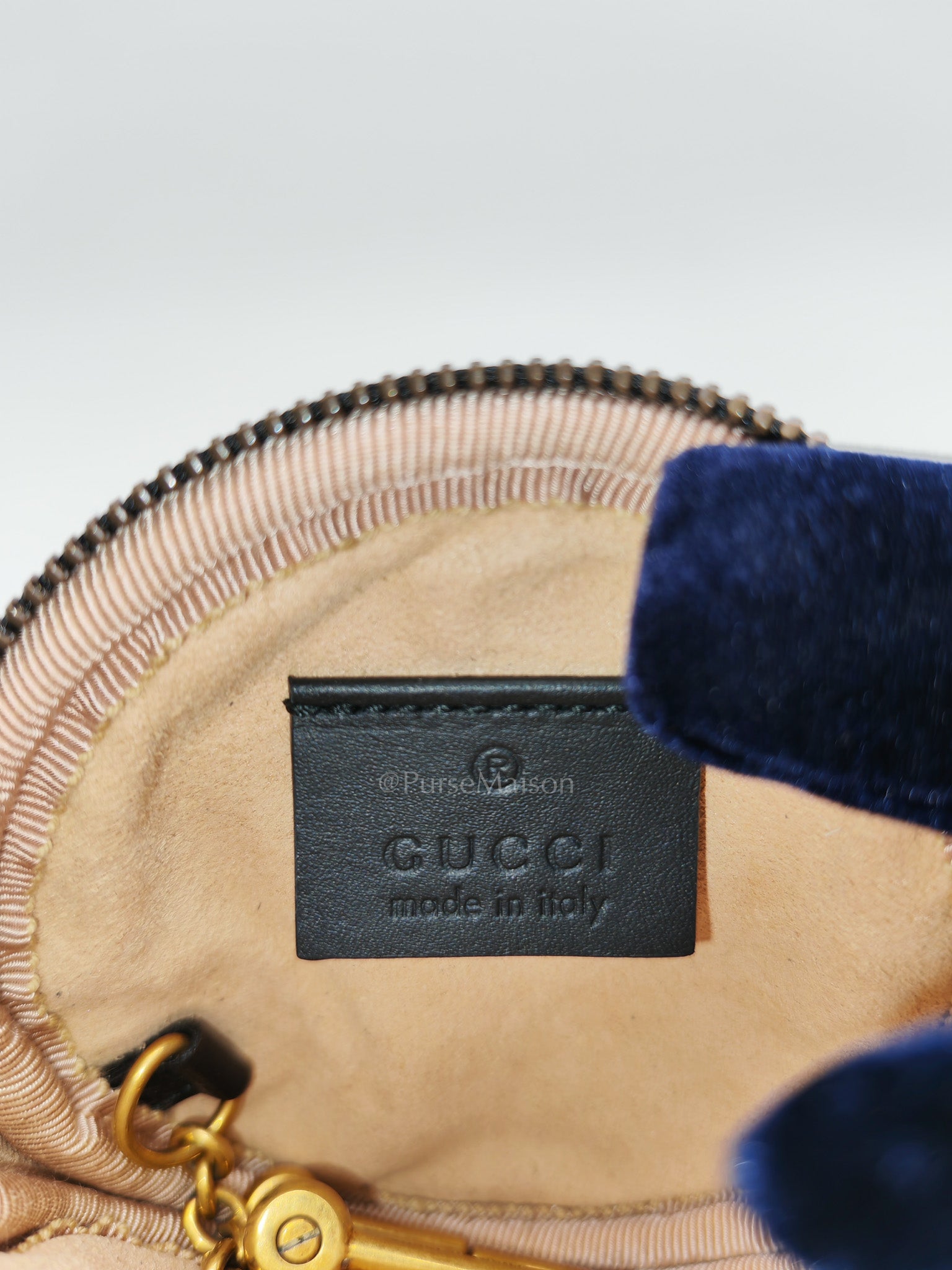 GG Marmont Round Coin Purse in Black Matellasse Leather | Purse Maison Luxury Bags Shop