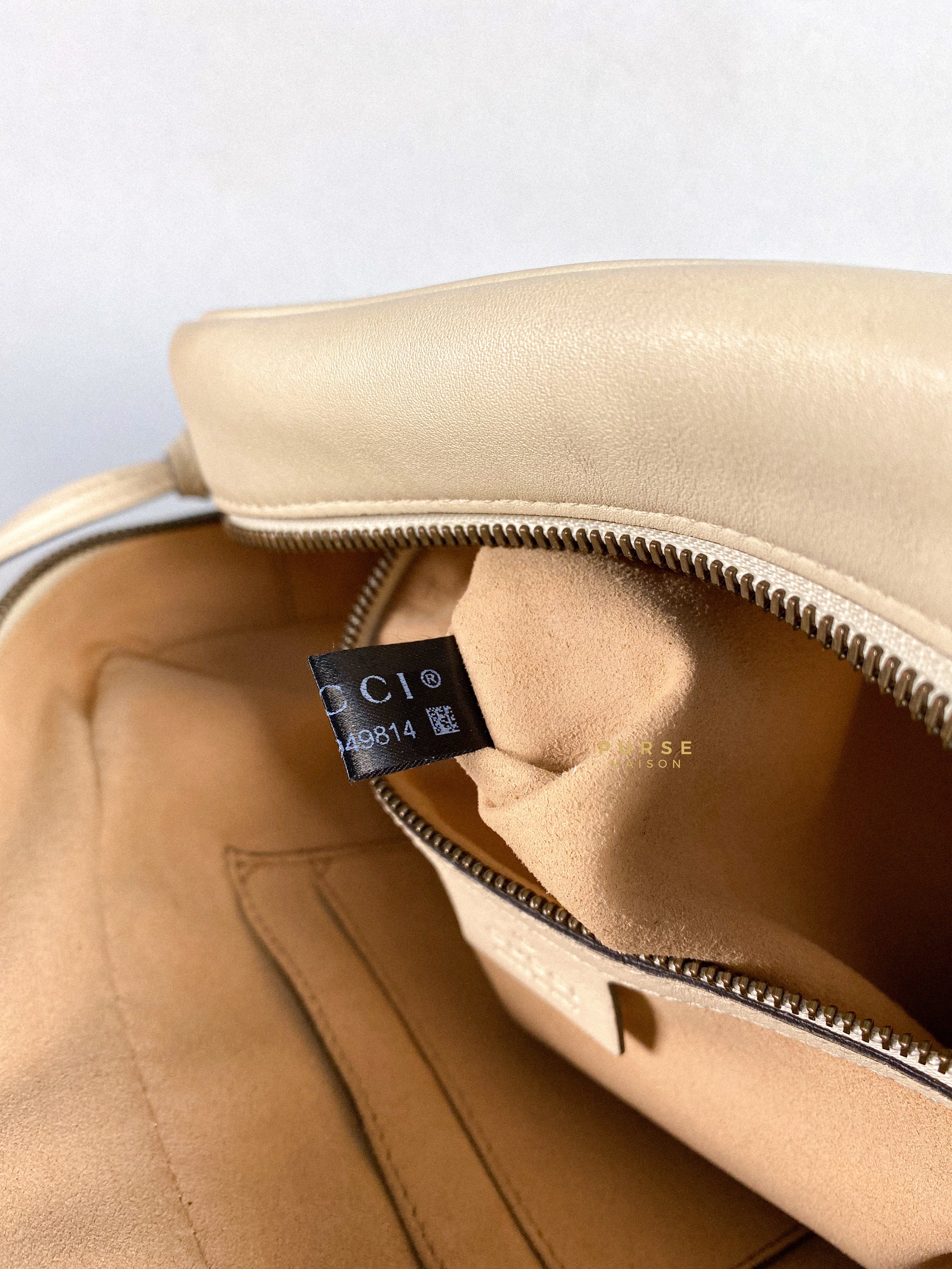 Gucci GG Marmont White Camera Medium Bag | Purse Maison Luxury Bags Shop