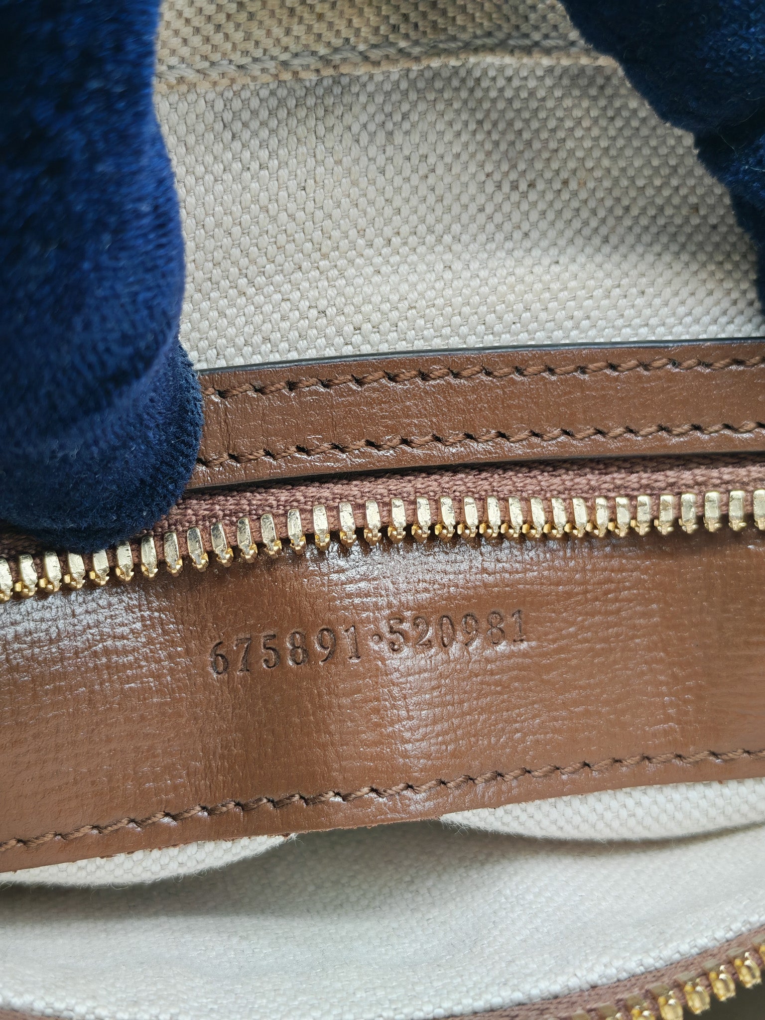 Interlocking G Messenger Bag in GG Supreme Canvas and Gold Hardware | Purse Maison Luxury Bags Shop