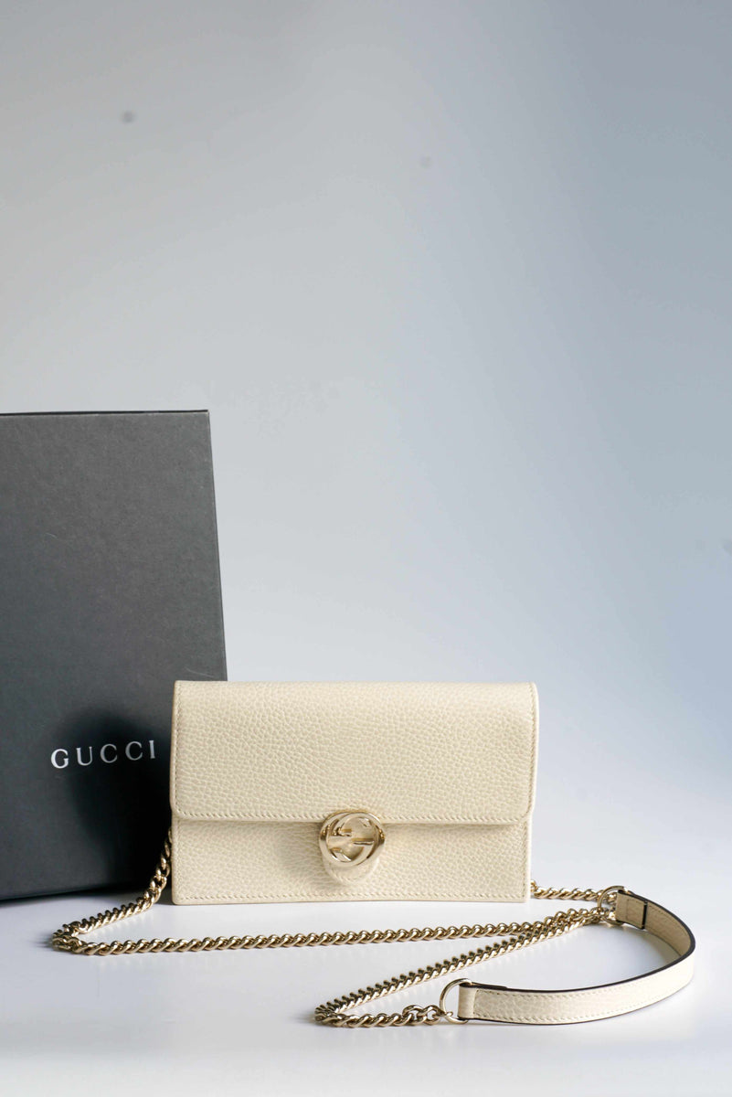 GUCCI Dollar Calfskin Interlocking G Chain Wallet White 1207828