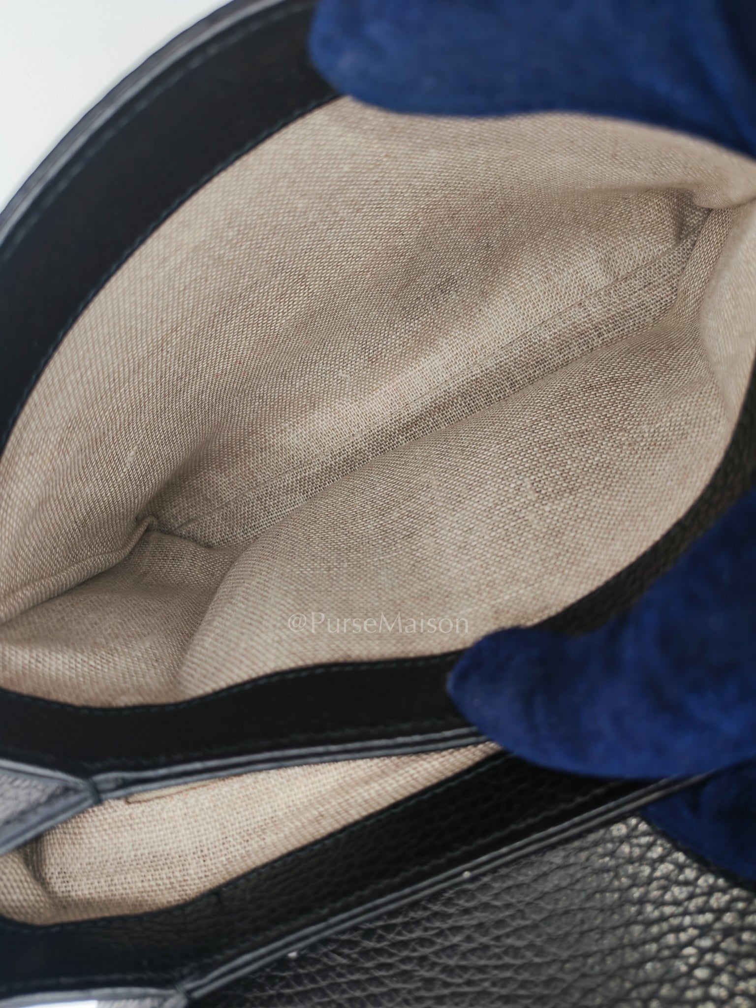 Gucci Interlocking Top Handle Shoulder Bag Black Pebbled Leather in Gold Hardware | Purse Maison Luxury Bags Shop