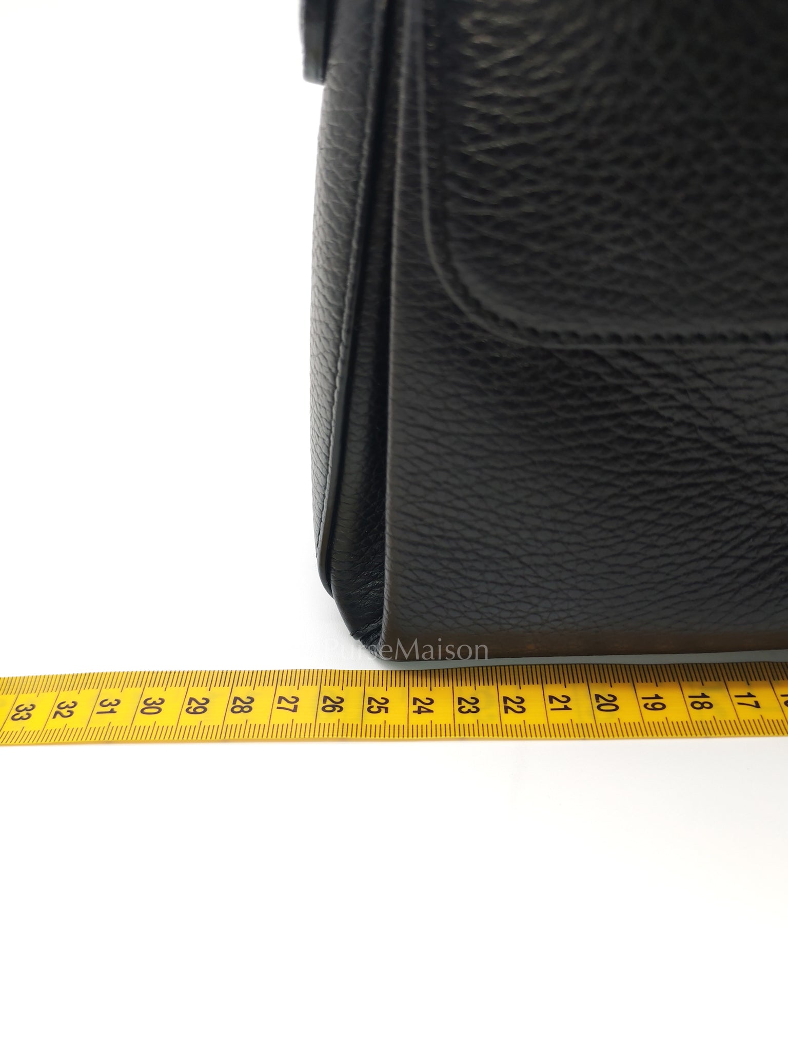 Gucci Interlocking Top Handle Shoulder Bag Black Pebbled Leather in Gold Hardware | Purse Maison Luxury Bags Shop