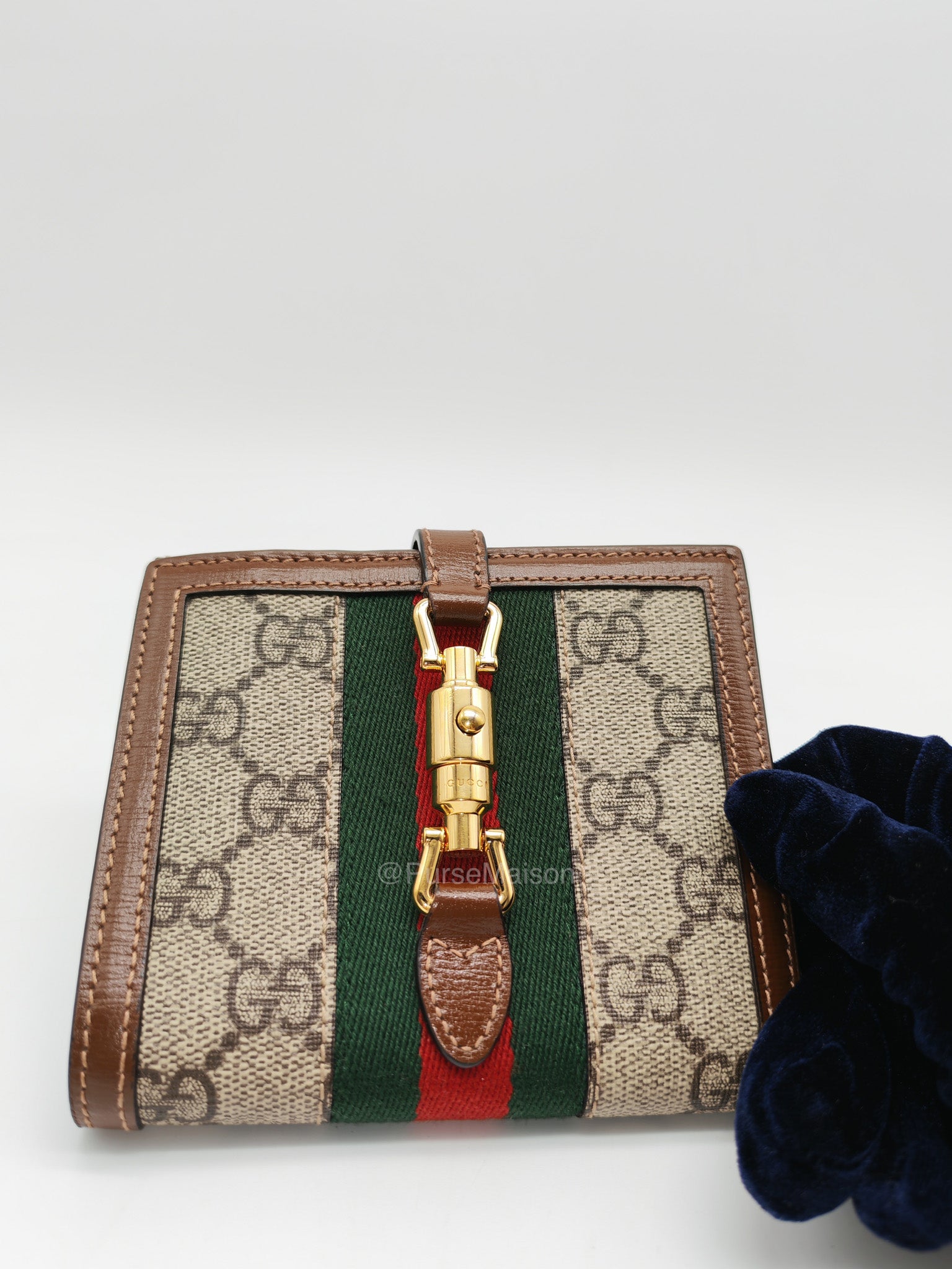 Gucci Jackie 1961 Card Case Bifold Wallet in GG Supreme Canvas and Leather Trim | Purse Maison Luxury Bags Shop