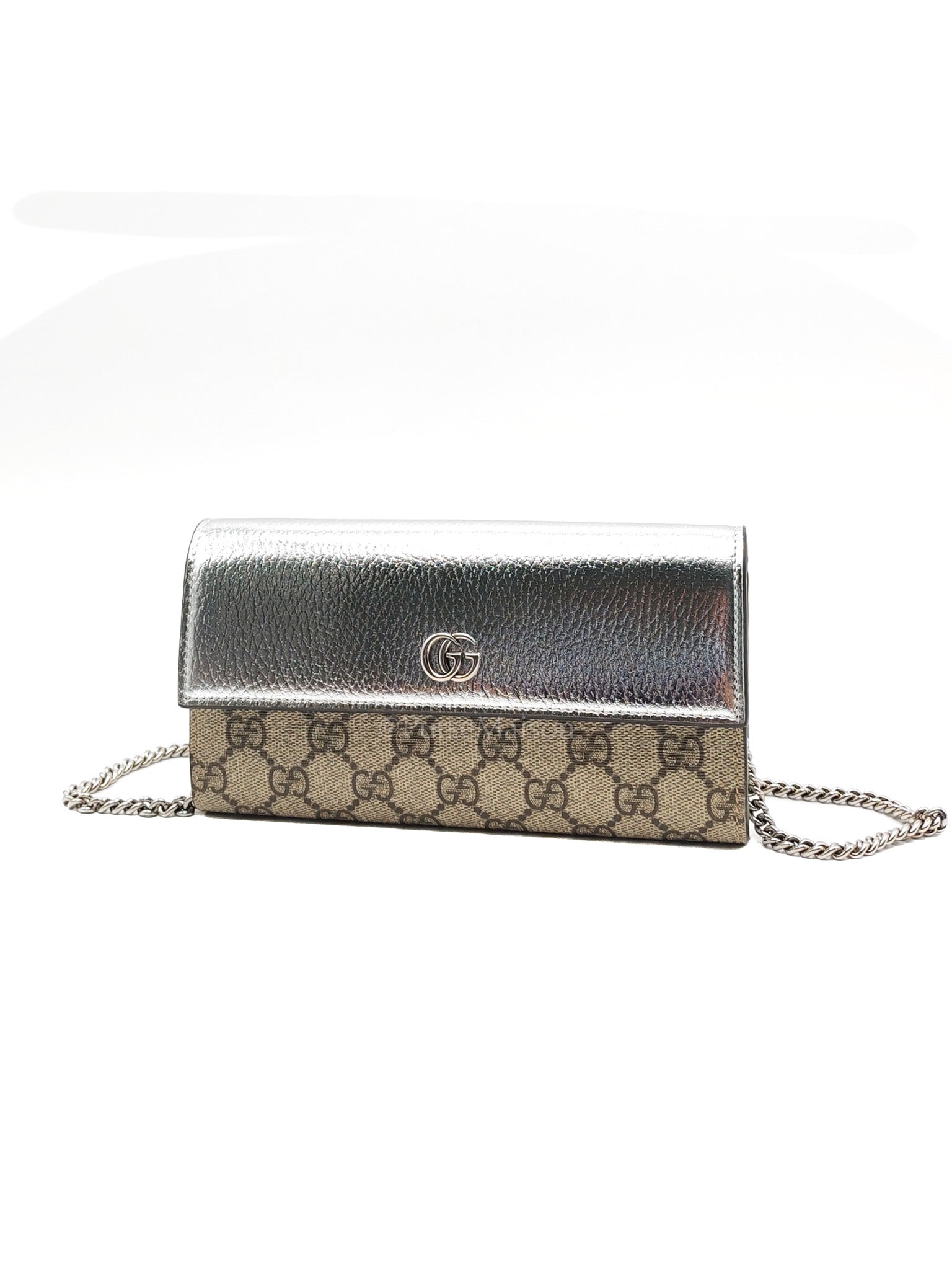Gucci Supreme Continental Wallet On Chain in Metalic Silver Flap Crossbody Bag | Purse Maison Luxury Bags Shop