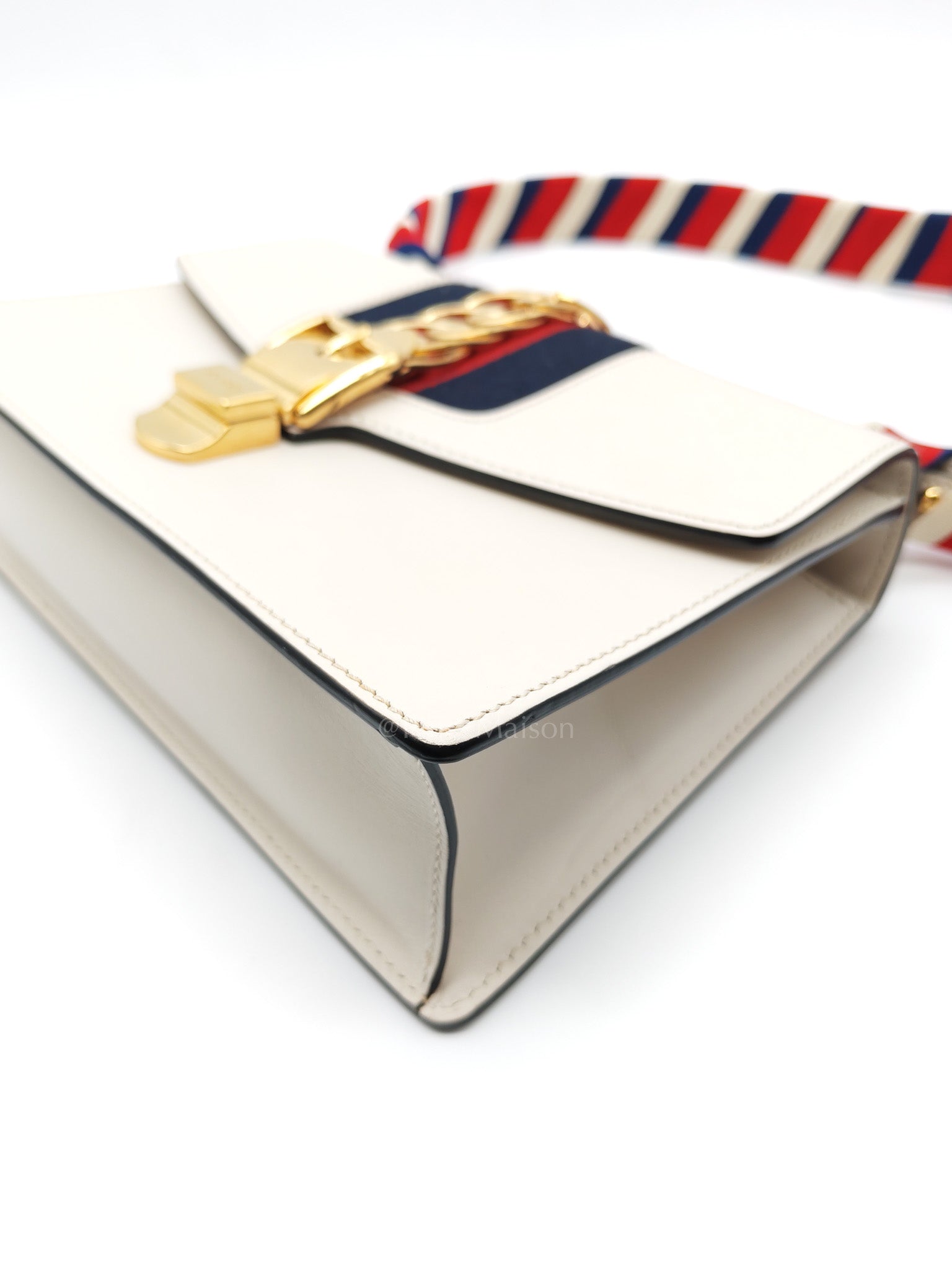 Gucci Sylvie Shoulder Bag in Off White Smooth Calfskin Leather | Purse Maison Luxury Bags Shop
