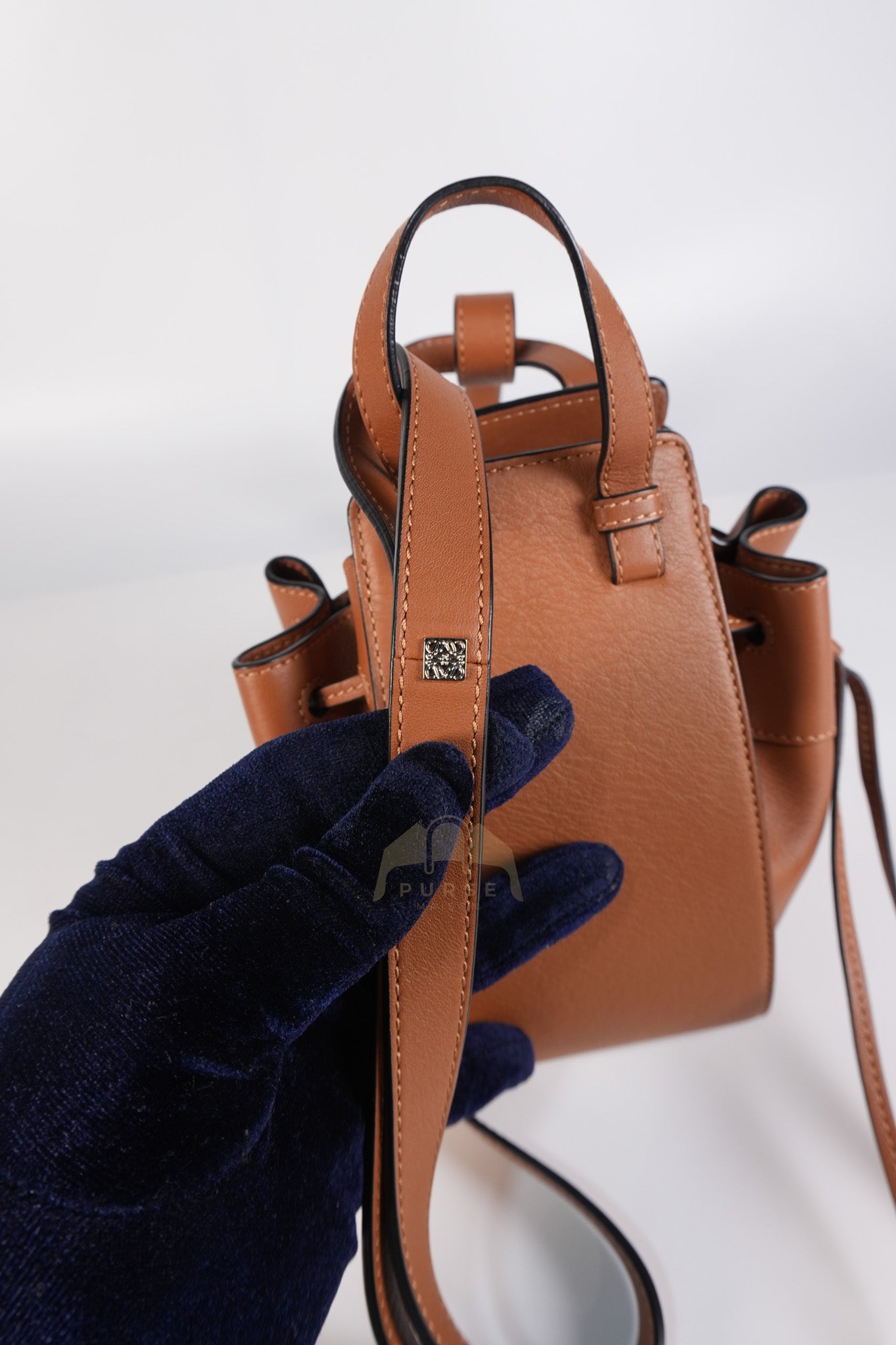 Hammock Mini in Tan Calfskin Leather Crossbody Bag | Purse Maison Luxury Bags Shop