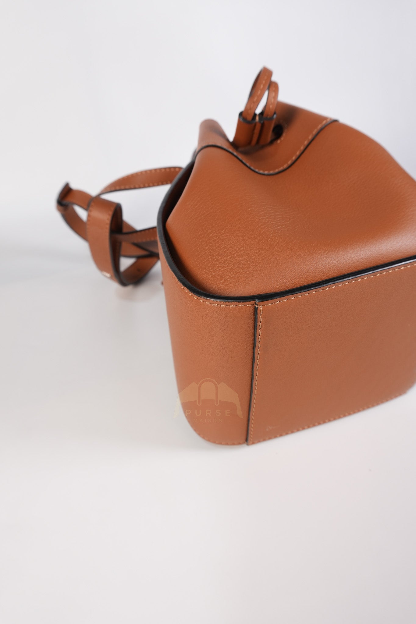 Hammock Mini in Tan Calfskin Leather Crossbody Bag | Purse Maison Luxury Bags Shop