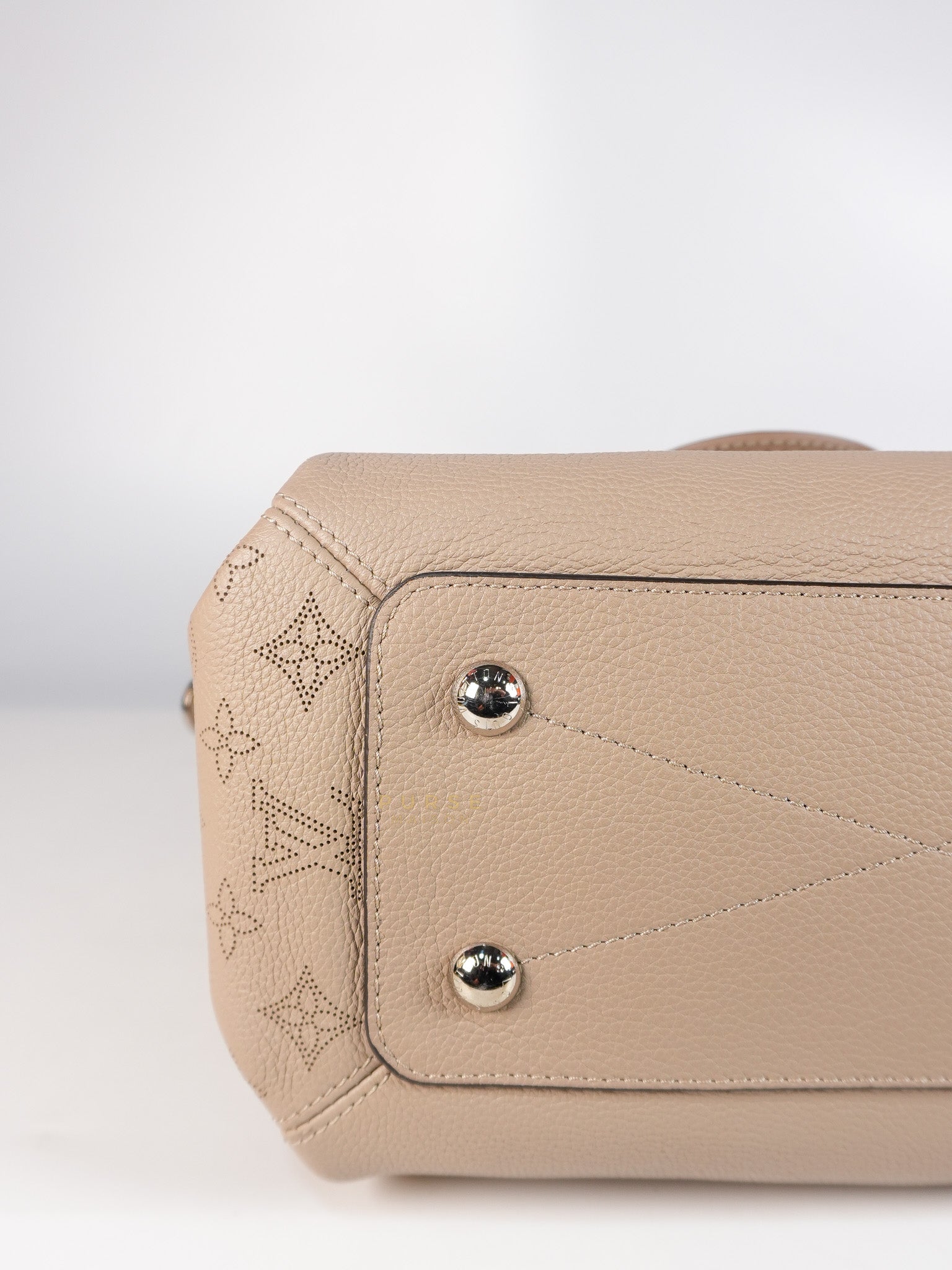 Haumea Shoulder Bag in Galet Mahina Leather (Date code: AH3188) | Purse Maison Luxury Bags Shop