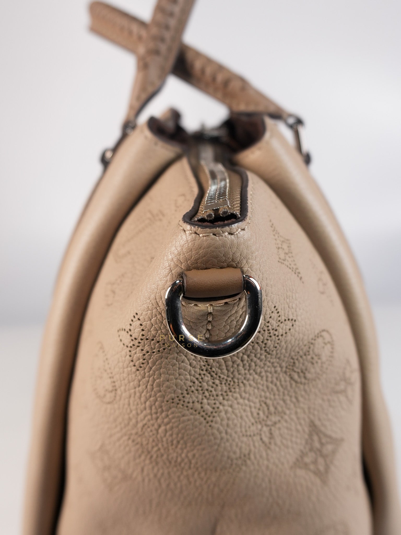 Haumea Shoulder Bag in Galet Mahina Leather (Date code: AH3188) | Purse Maison Luxury Bags Shop