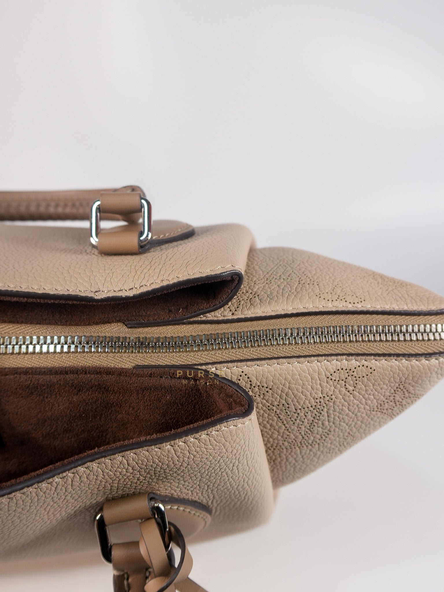 Haumea Shoulder Bag in Galet Mahina Leather (Date code: AH3188) | Purse Maison Luxury Bags Shop