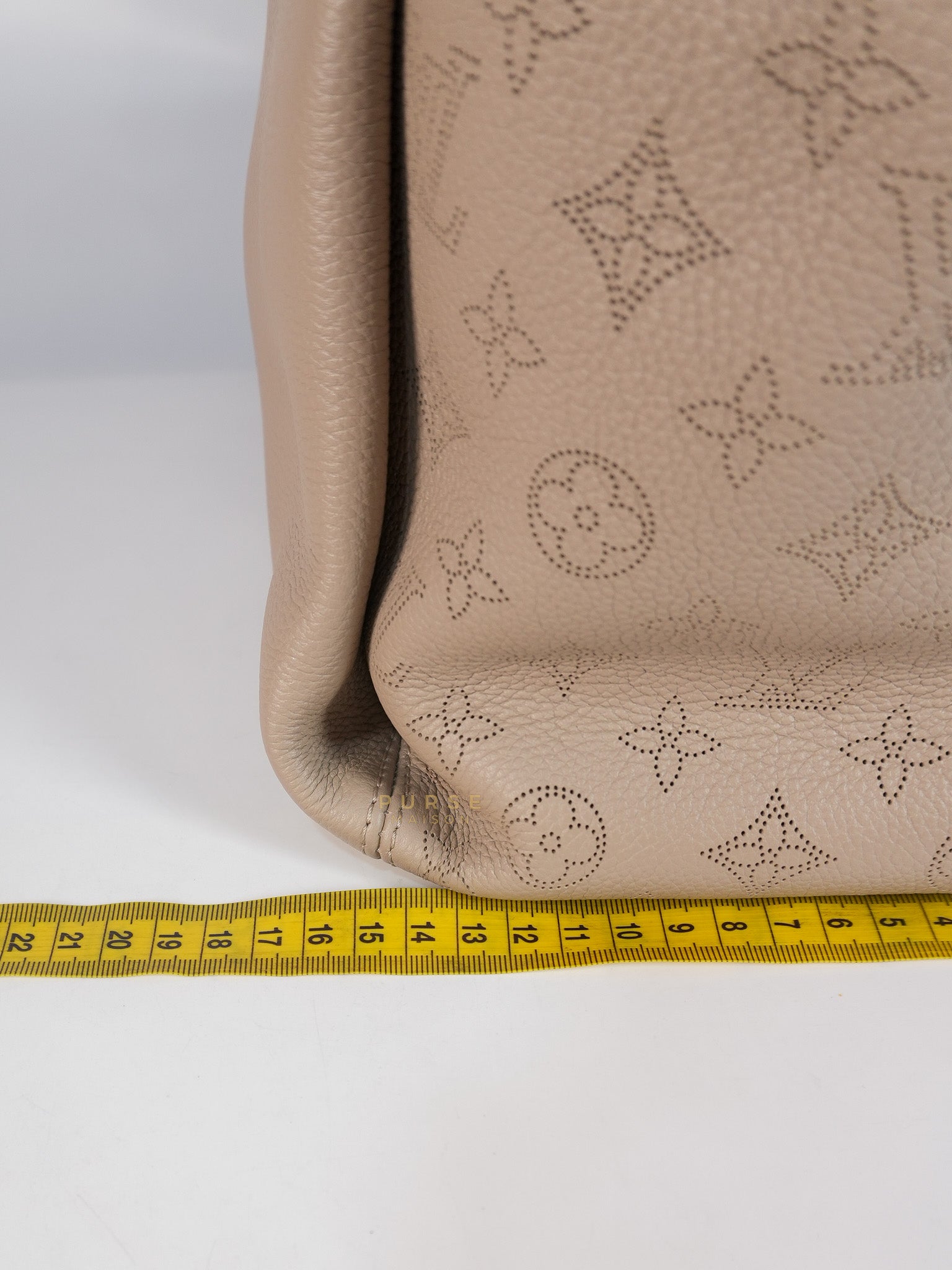 Haumea Shoulder Bag in Galet Mahina Leather (Date code: AH3188) | Purse Maison Luxury Bags Shop